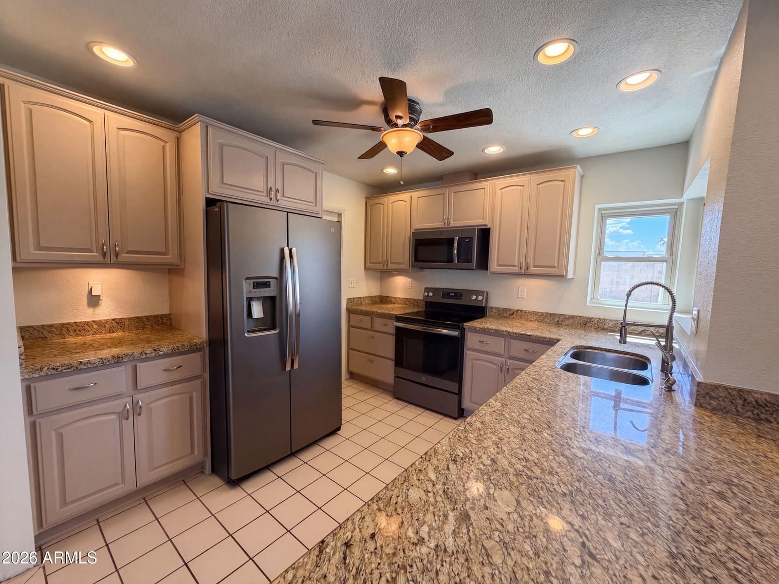 817 W Isabella Avenue, Mesa, AZ 85210 — photo 2 of 20