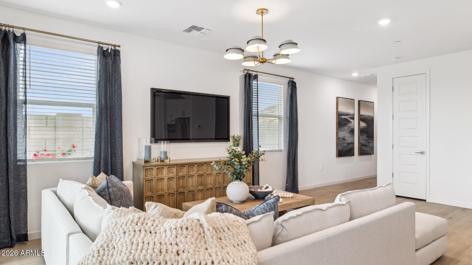 9727 S 12th Street S, Phoenix, AZ 85042 — photo 5 of 41