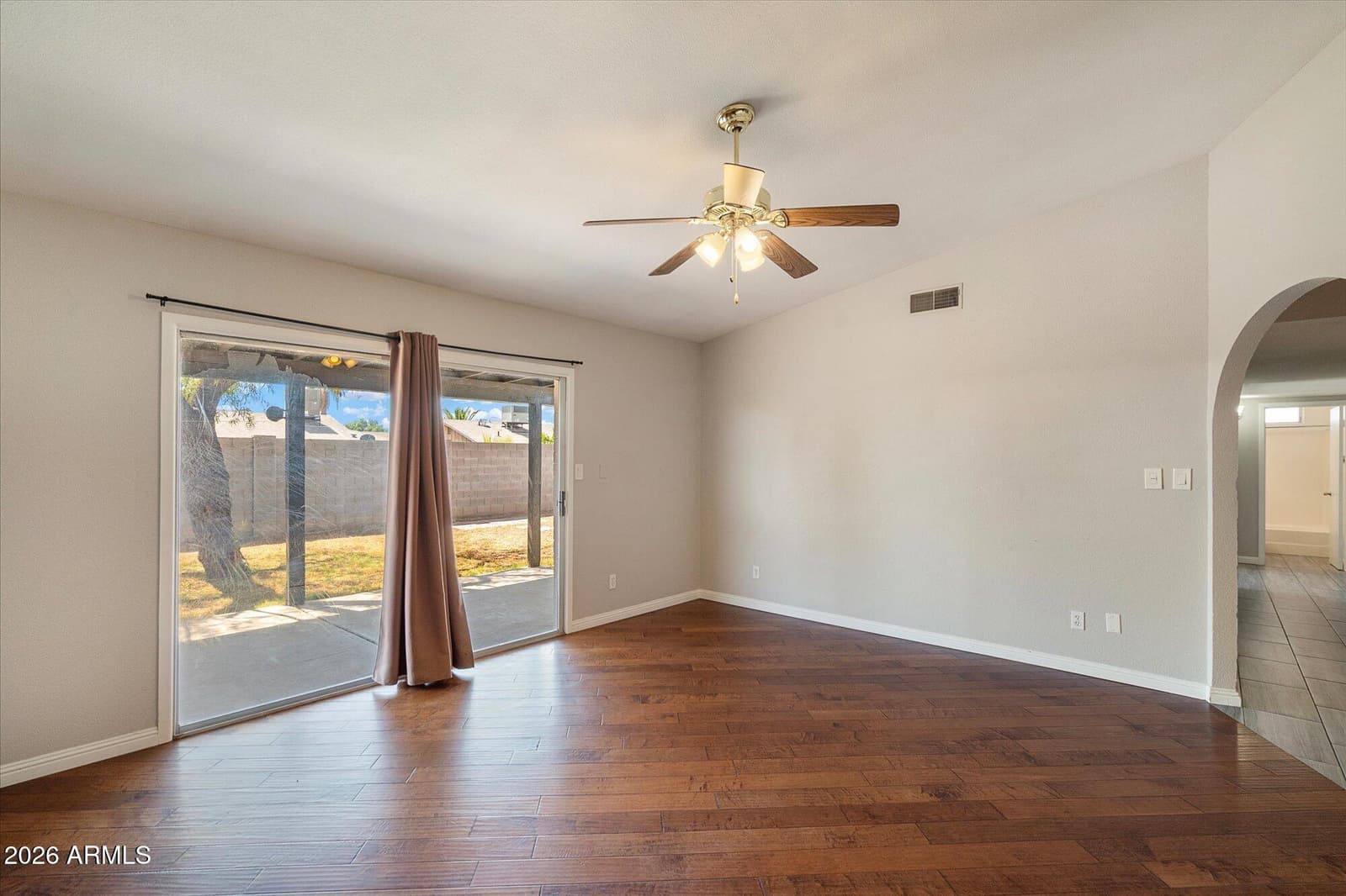 227 W Taro Lane, Phoenix, AZ 85027 — photo 4 of 20