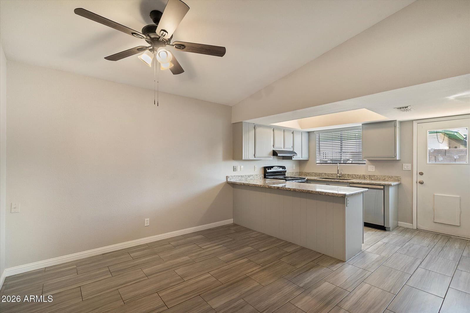 227 W Taro Lane, Phoenix, AZ 85027 — photo 6 of 20