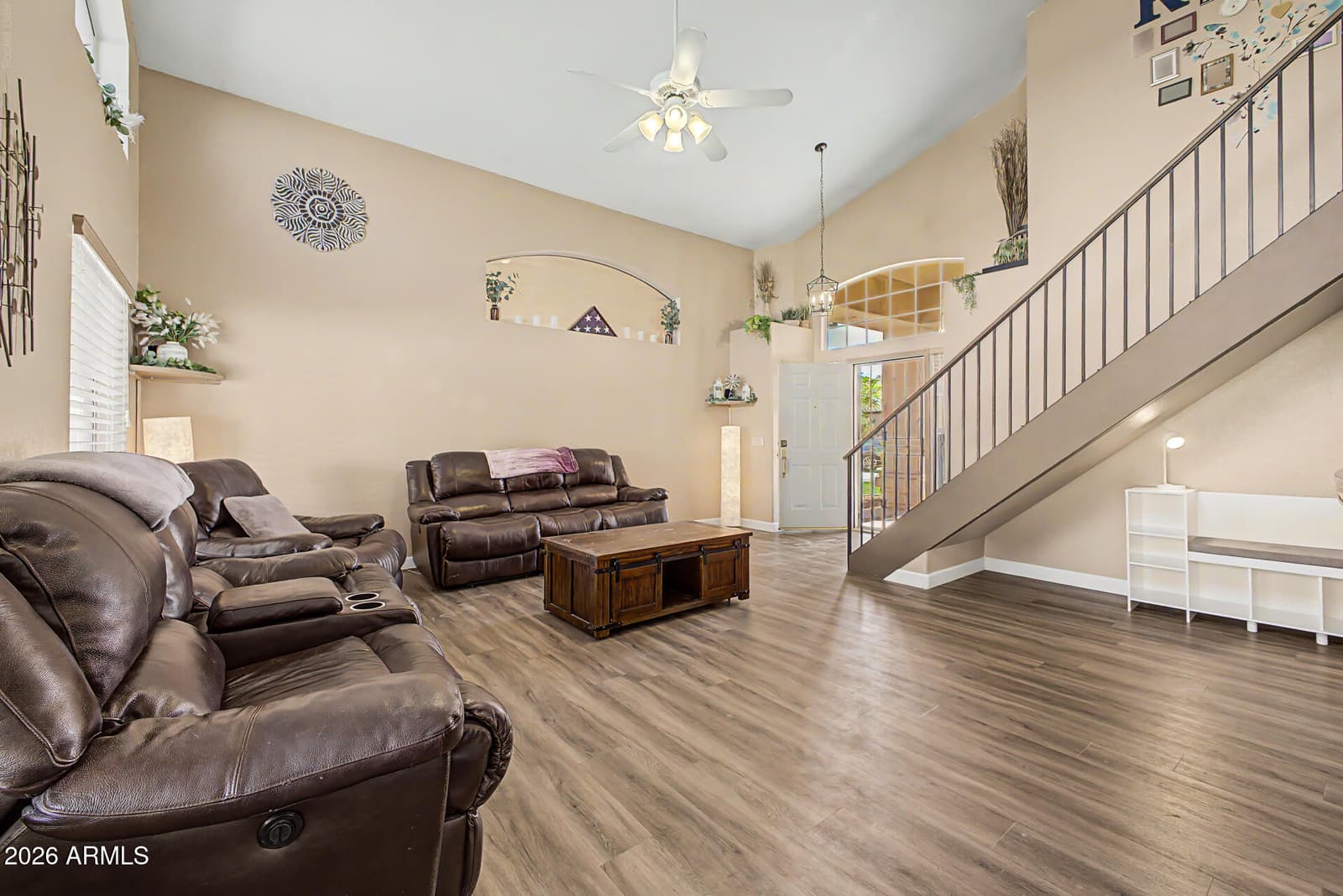7427 W Hill Lane, Glendale, AZ 85310 — photo 6 of 31