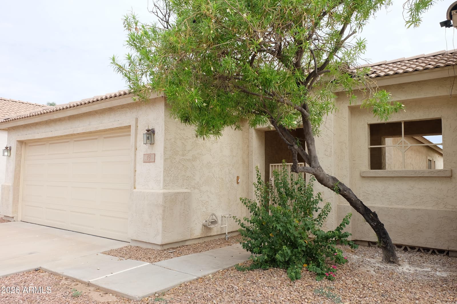 13 S Laveen Place, Chandler, AZ 85226 — photo 3 of 41