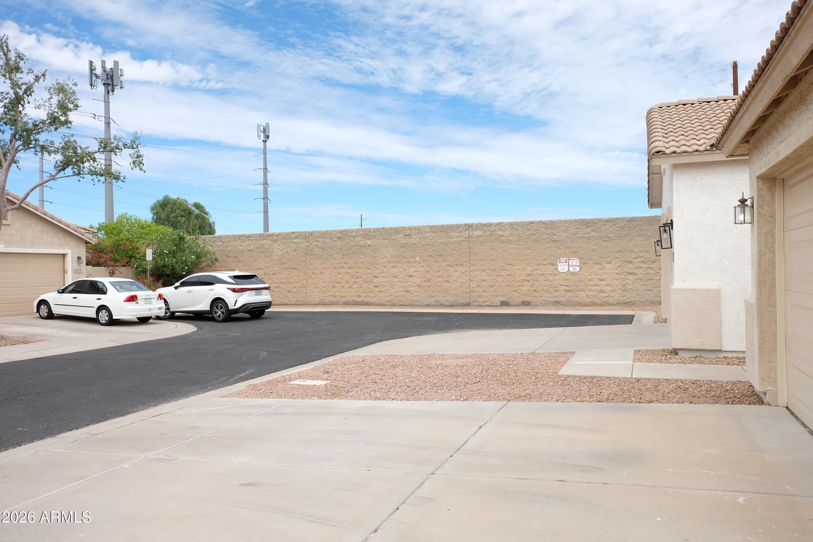 13 S Laveen Place, Chandler, AZ 85226 — photo 4 of 41