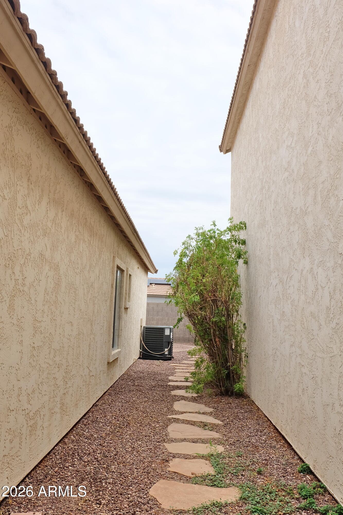 13 S Laveen Place, Chandler, AZ 85226 — photo 32 of 41