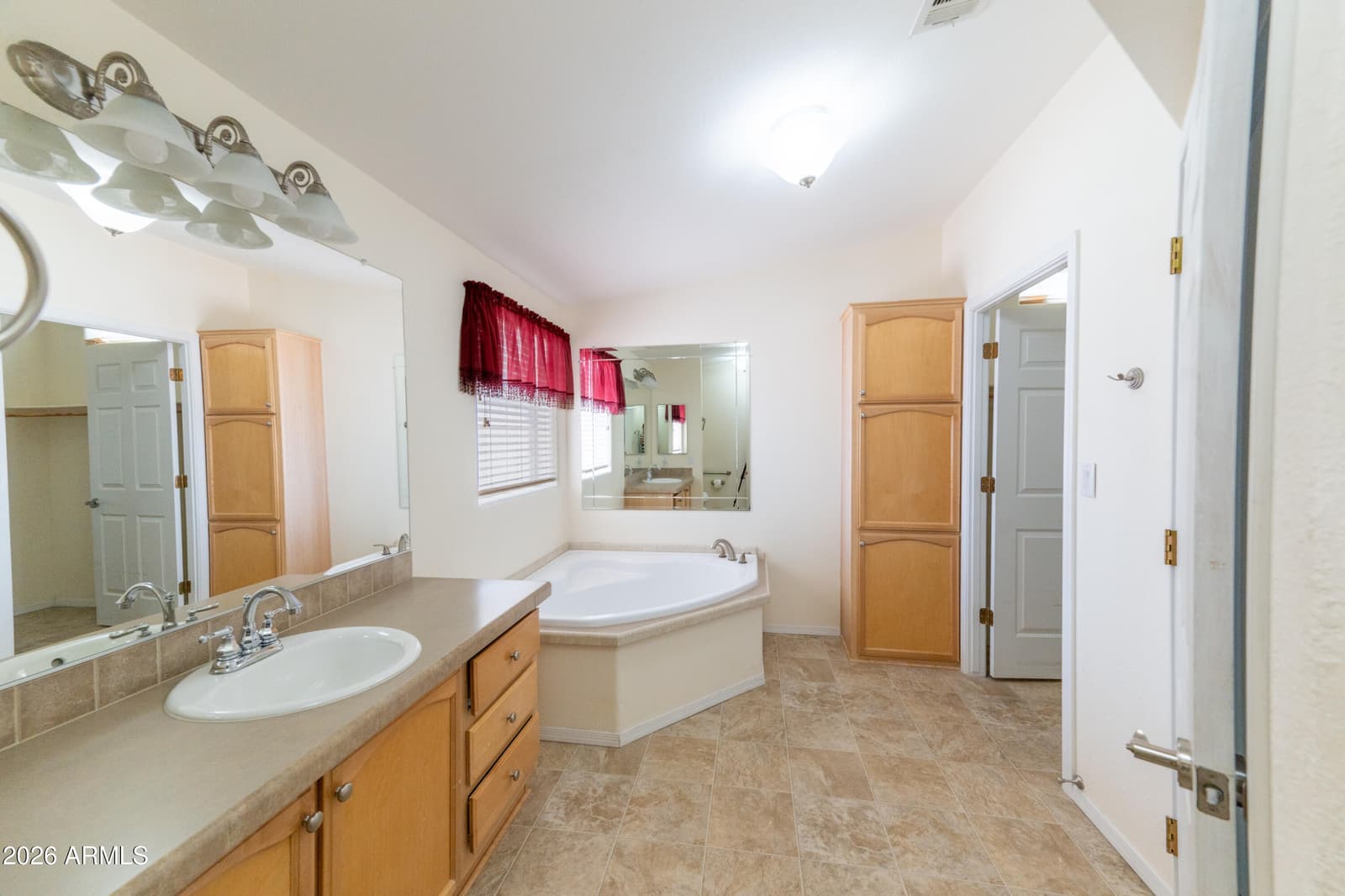 10037 E Twin Spurs Lane, Florence, AZ 85132 — photo 15 of 48