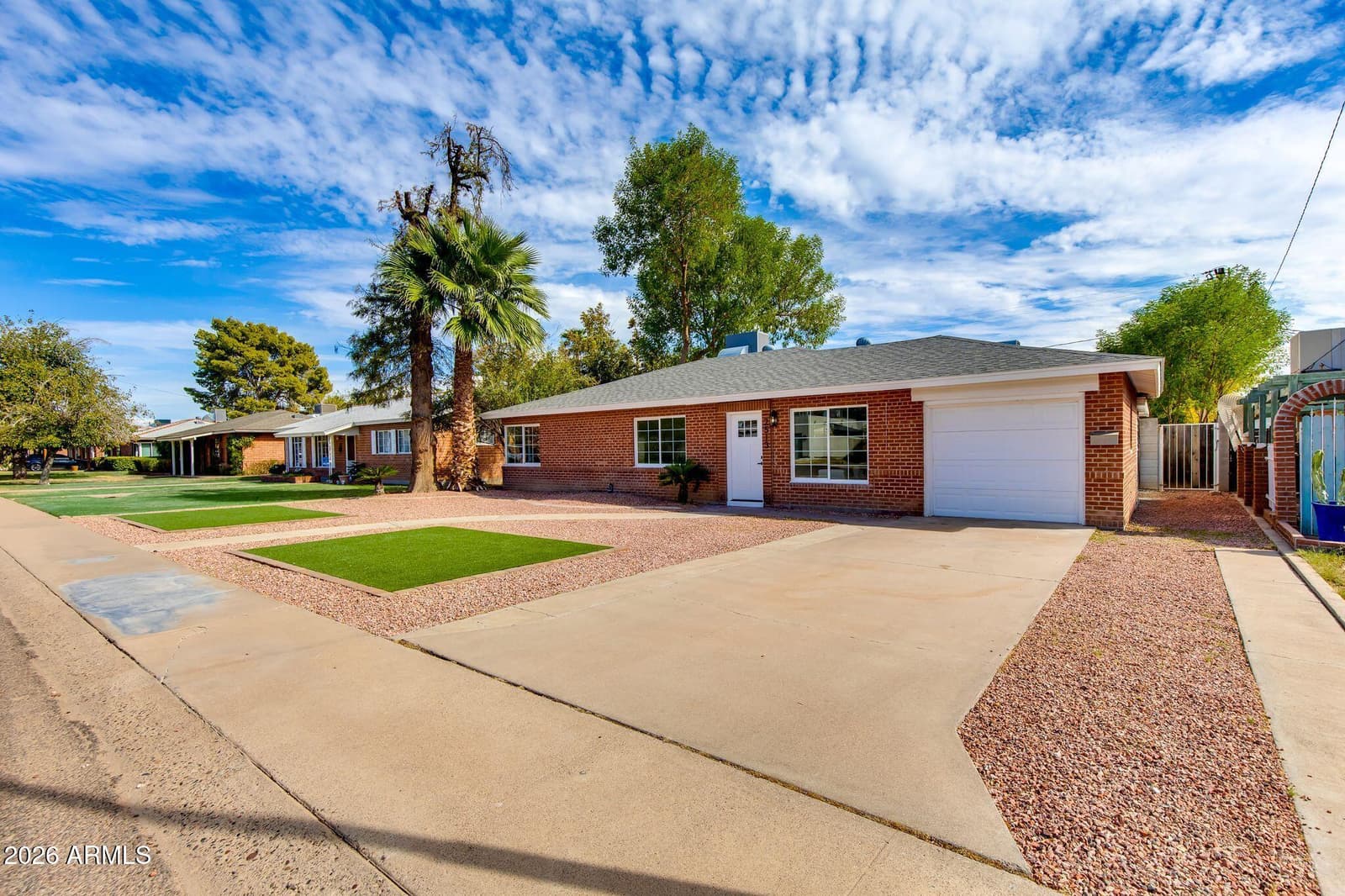 2513 E Turney Avenue, Phoenix, AZ 85016 — photo 2 of 34