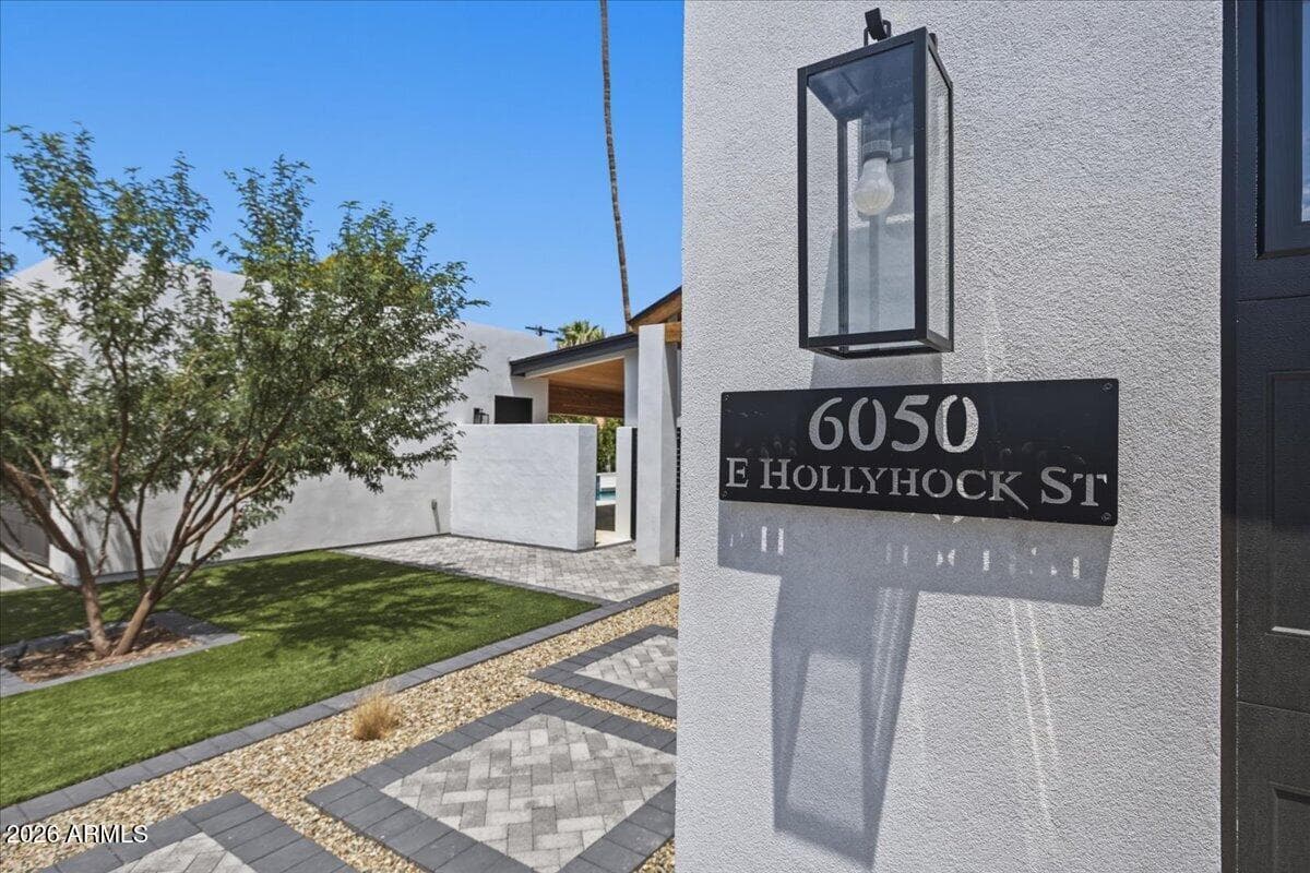 6050 E Hollyhock Street, Phoenix, AZ 85018 — photo 6 of 54