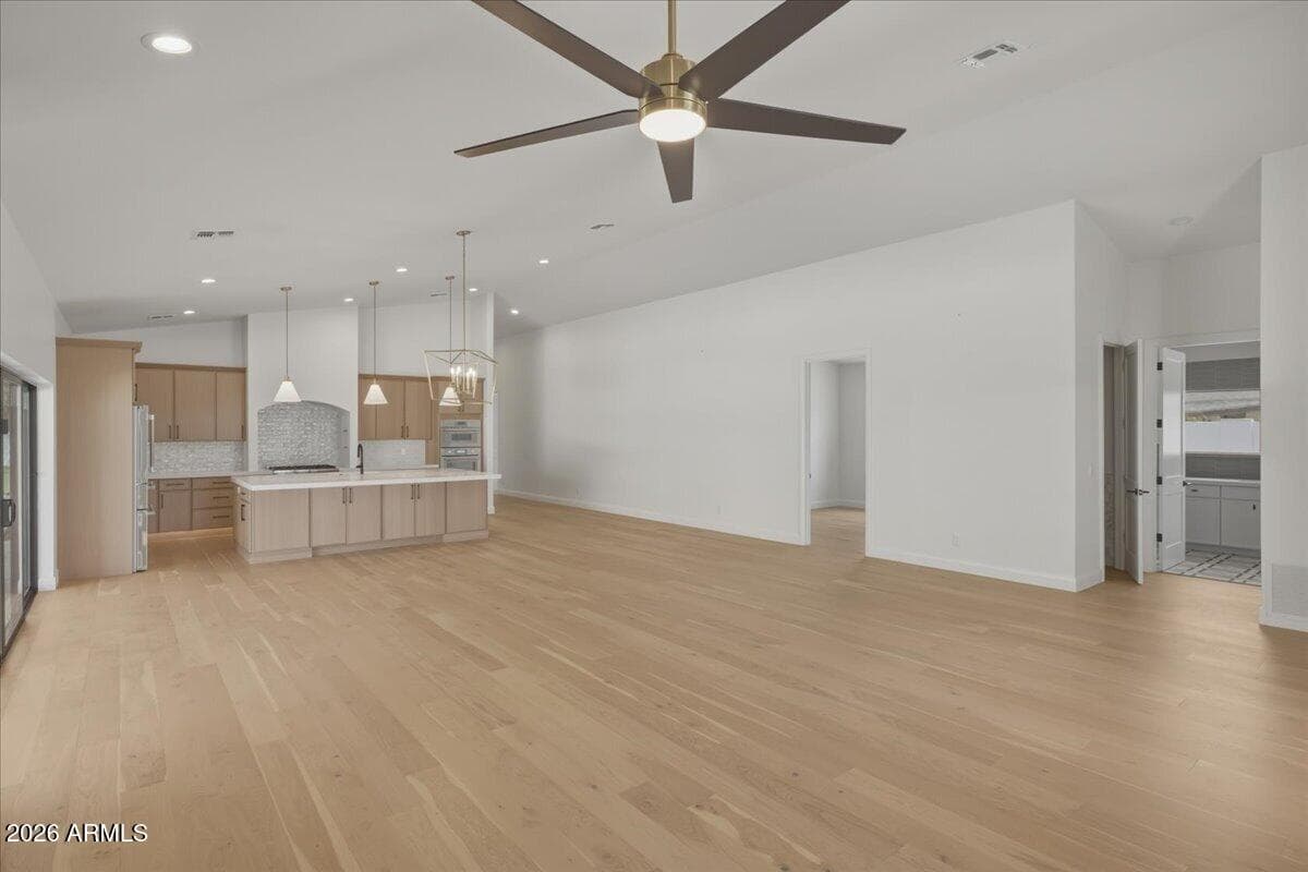 6050 E Hollyhock Street, Phoenix, AZ 85018 — photo 12 of 54