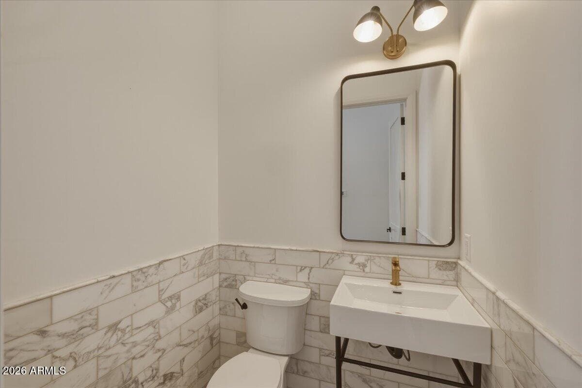 6050 E Hollyhock Street, Phoenix, AZ 85018 — photo 23 of 54