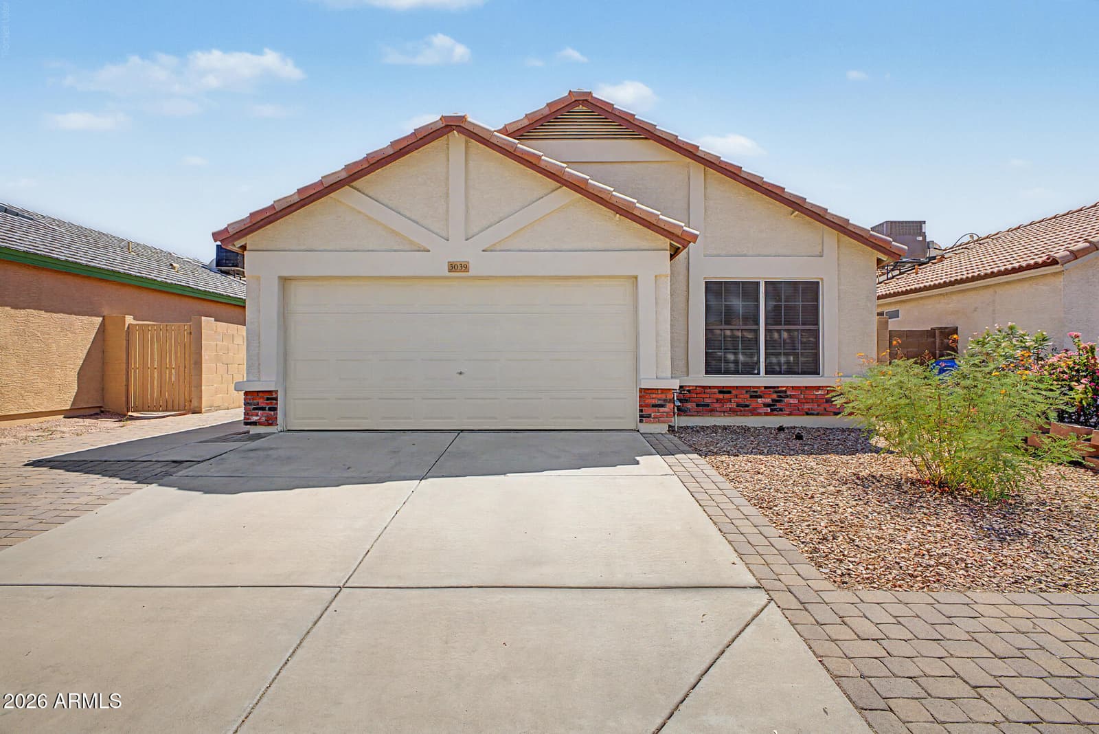 3039 W Matthew Drive, Phoenix, AZ 85027 — photo 2 of 34