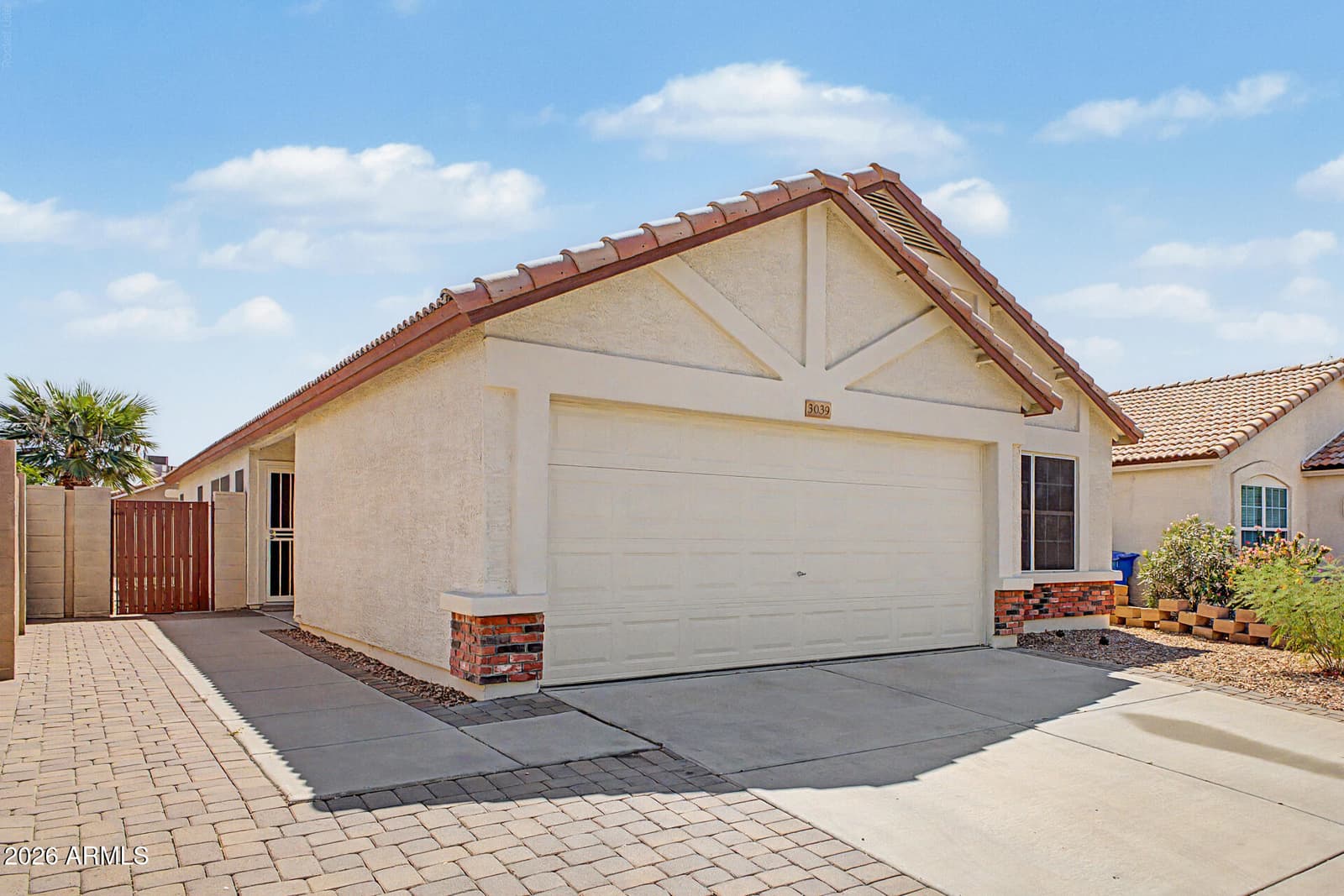 3039 W Matthew Drive, Phoenix, AZ 85027 — photo 4 of 34