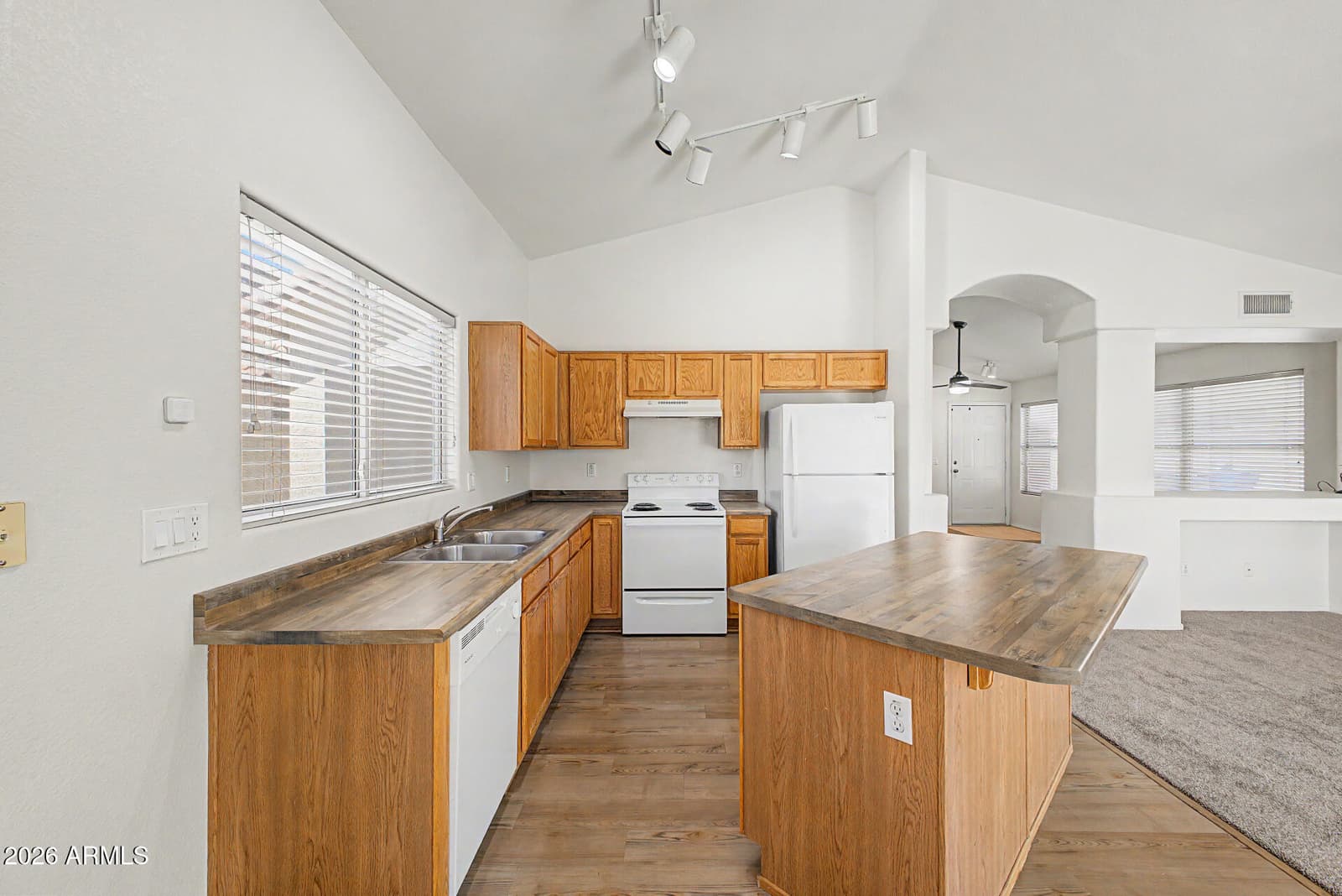 3039 W Matthew Drive, Phoenix, AZ 85027 — photo 16 of 34