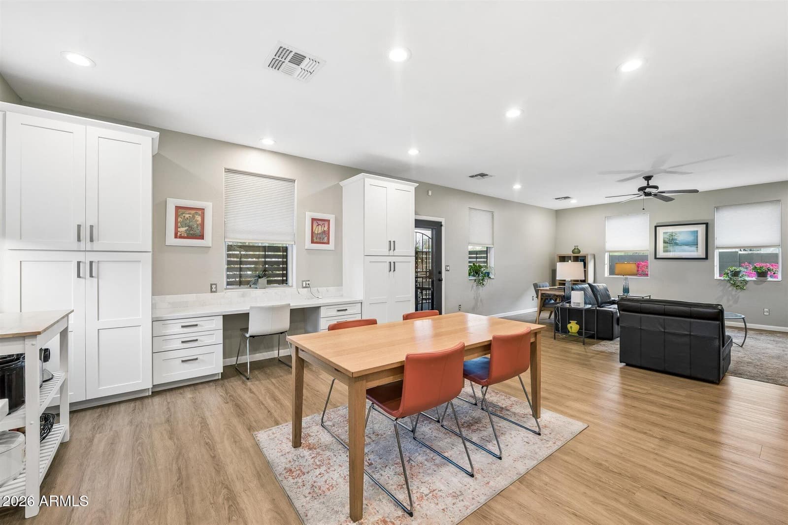 826 N 11th Avenue, Phoenix, AZ 85007 — photo 9 of 43