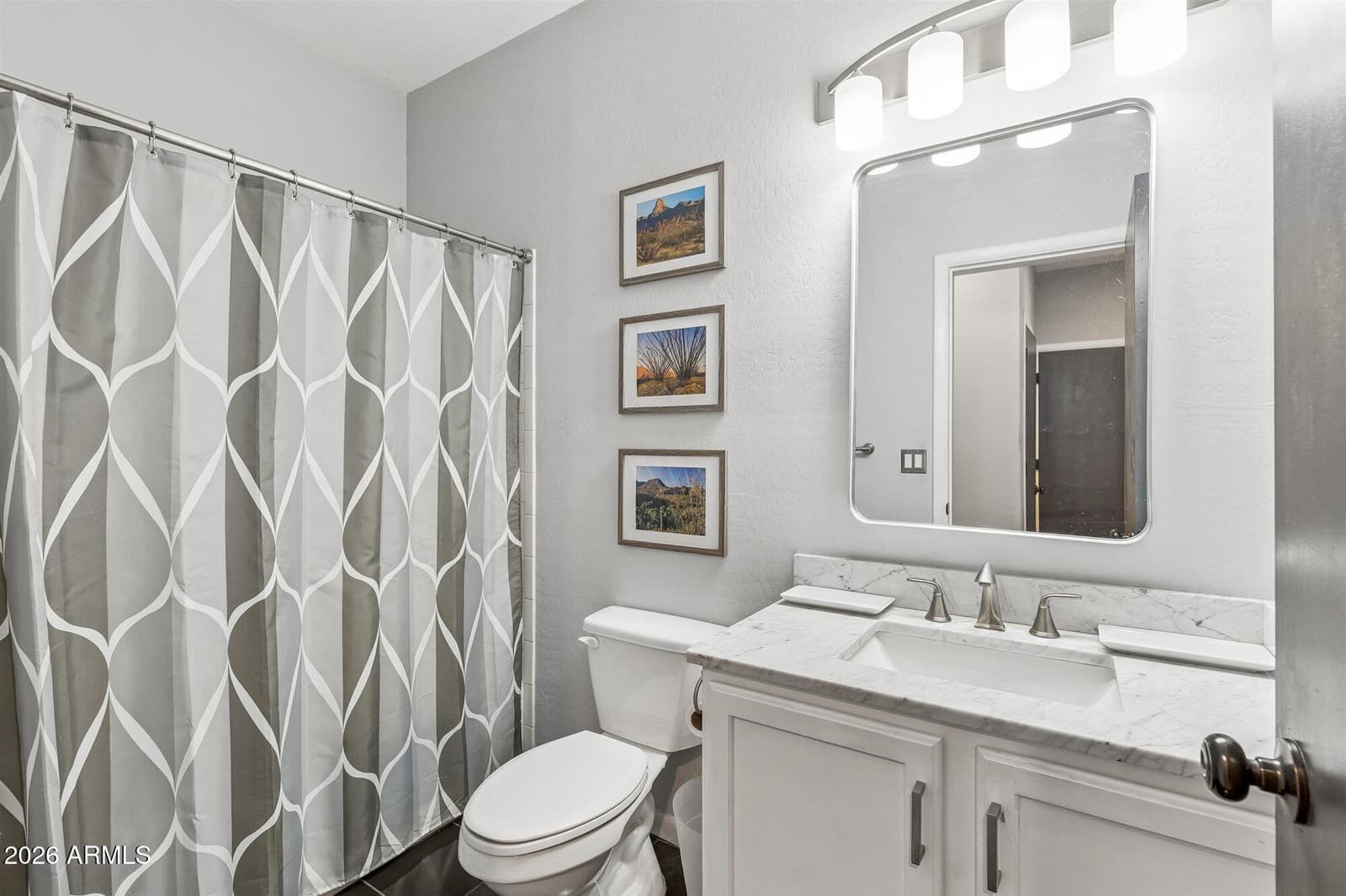 826 N 11th Avenue, Phoenix, AZ 85007 — photo 13 of 43