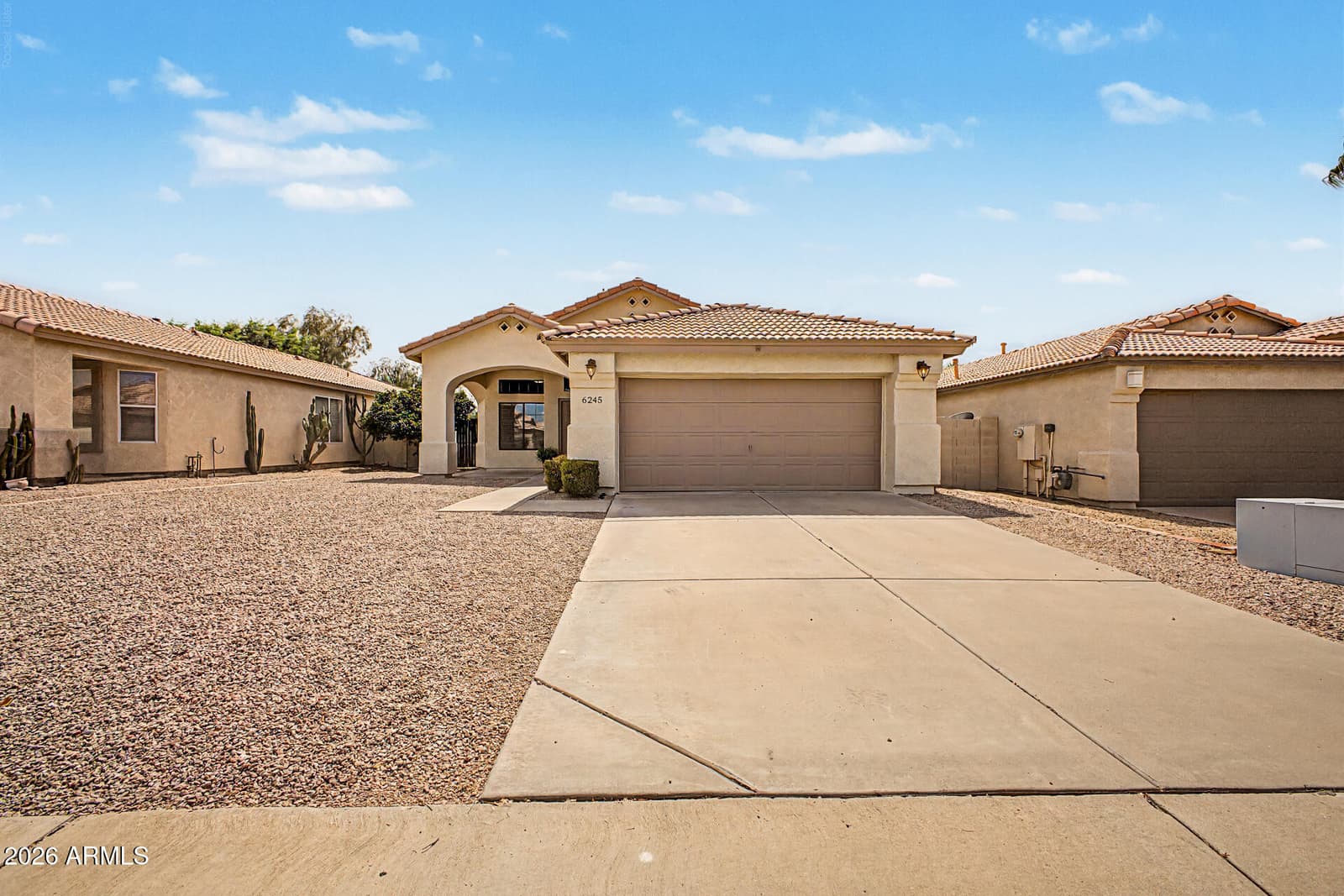 6245 E Mills Street, Mesa, AZ 85215 — photo 7 of 42