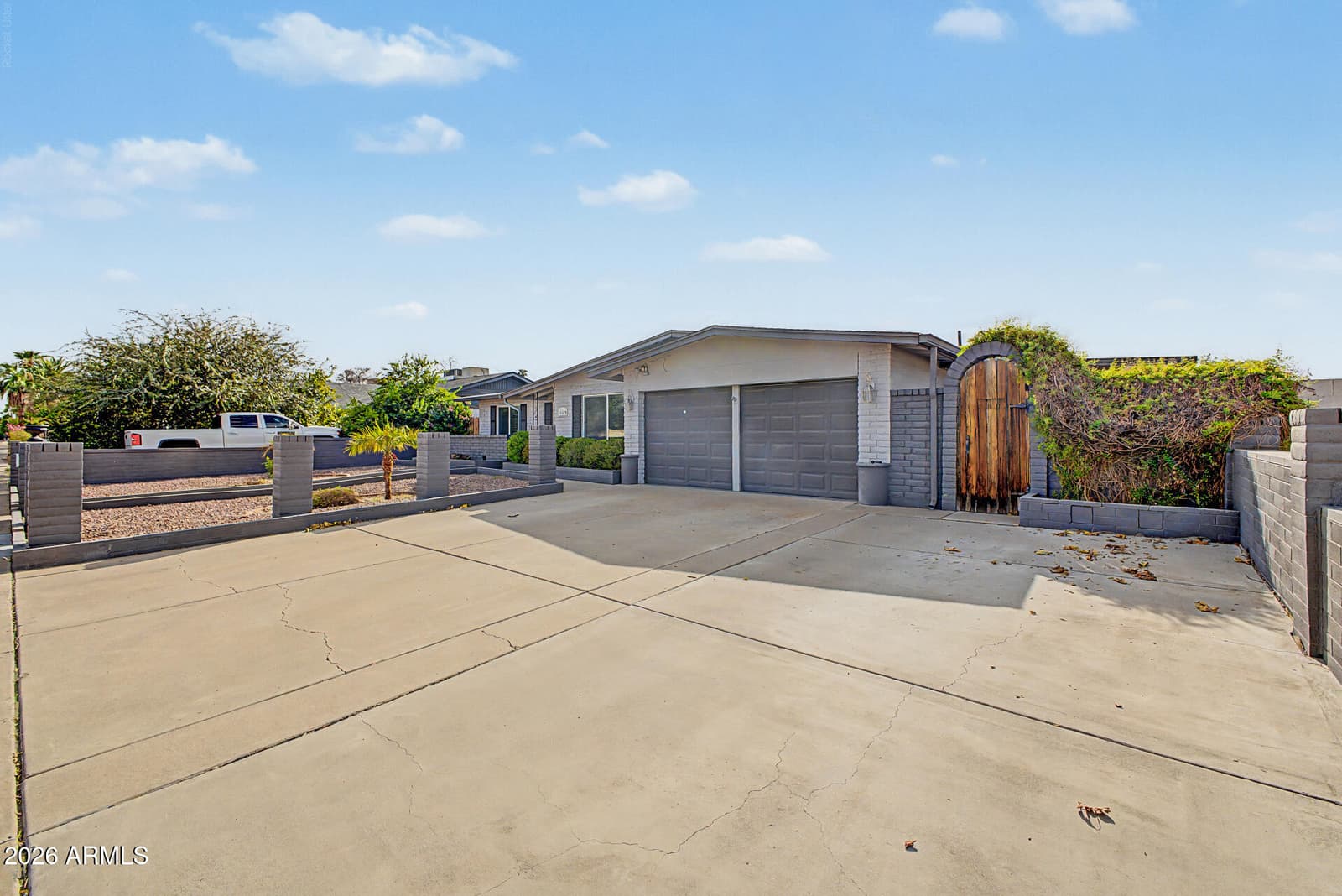11430 N 37th Avenue, Phoenix, AZ 85029 — photo 2 of 42