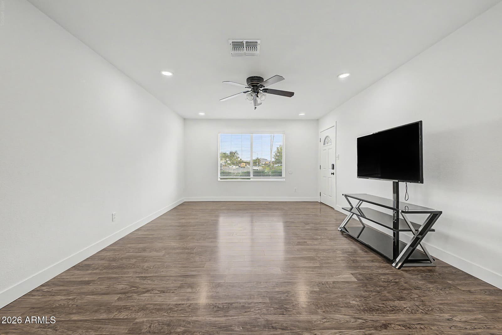 11430 N 37th Avenue, Phoenix, AZ 85029 — photo 4 of 42