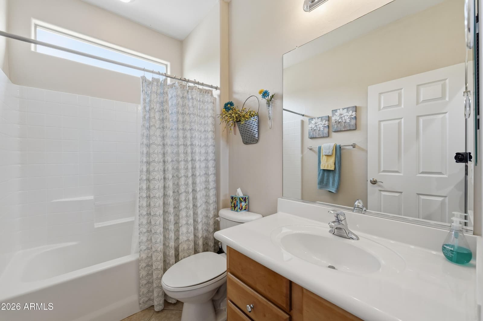 4073 E Carob Drive, Gilbert, AZ 85298 — photo 10 of 35