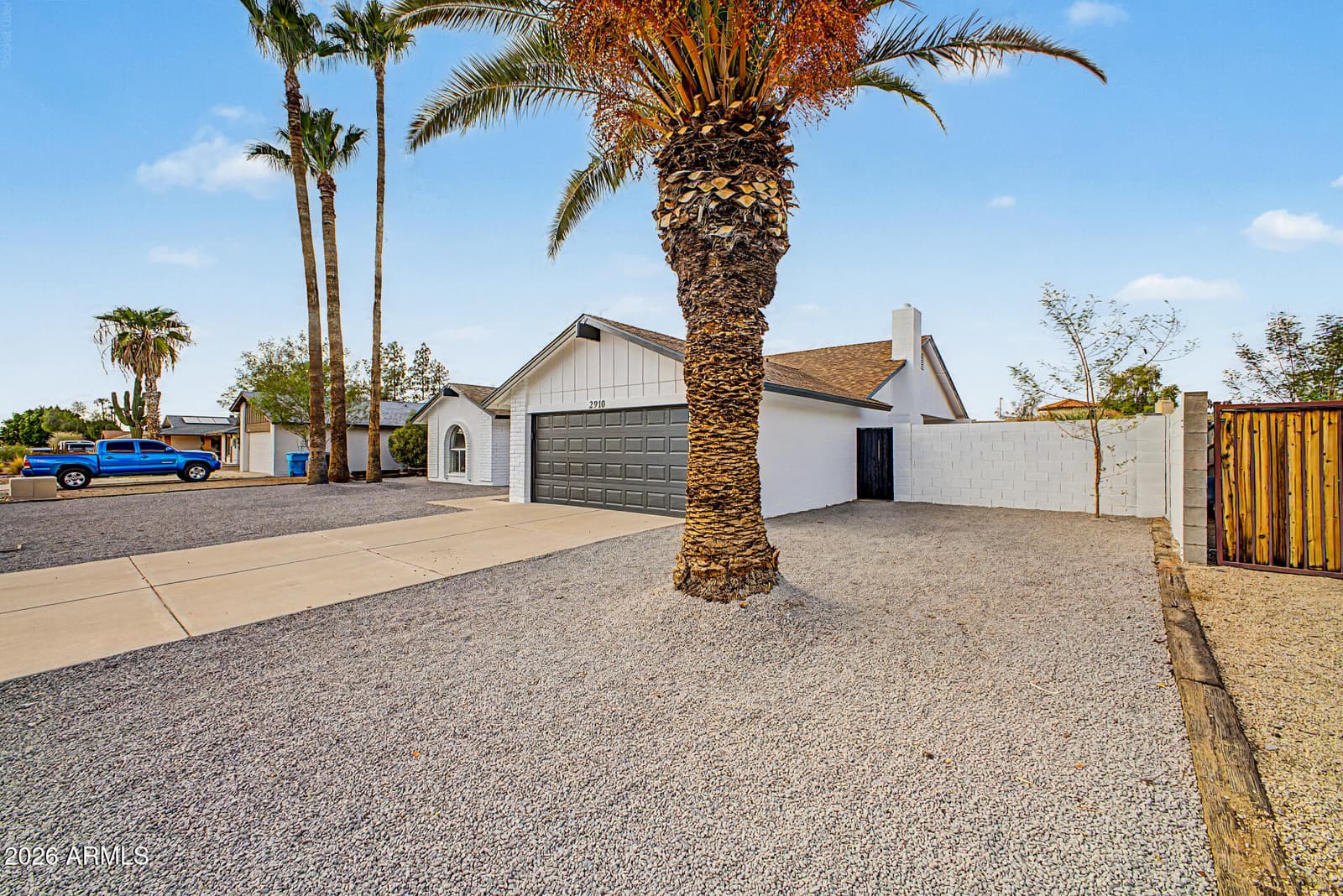 2910 W Sandra Terrace, Phoenix, AZ 85053 — photo 3 of 38