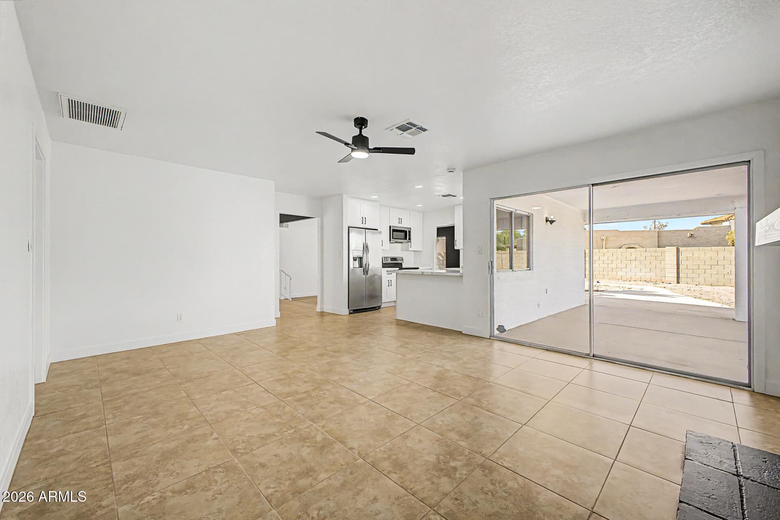2910 W Sandra Terrace, Phoenix, AZ 85053 — photo 9 of 38