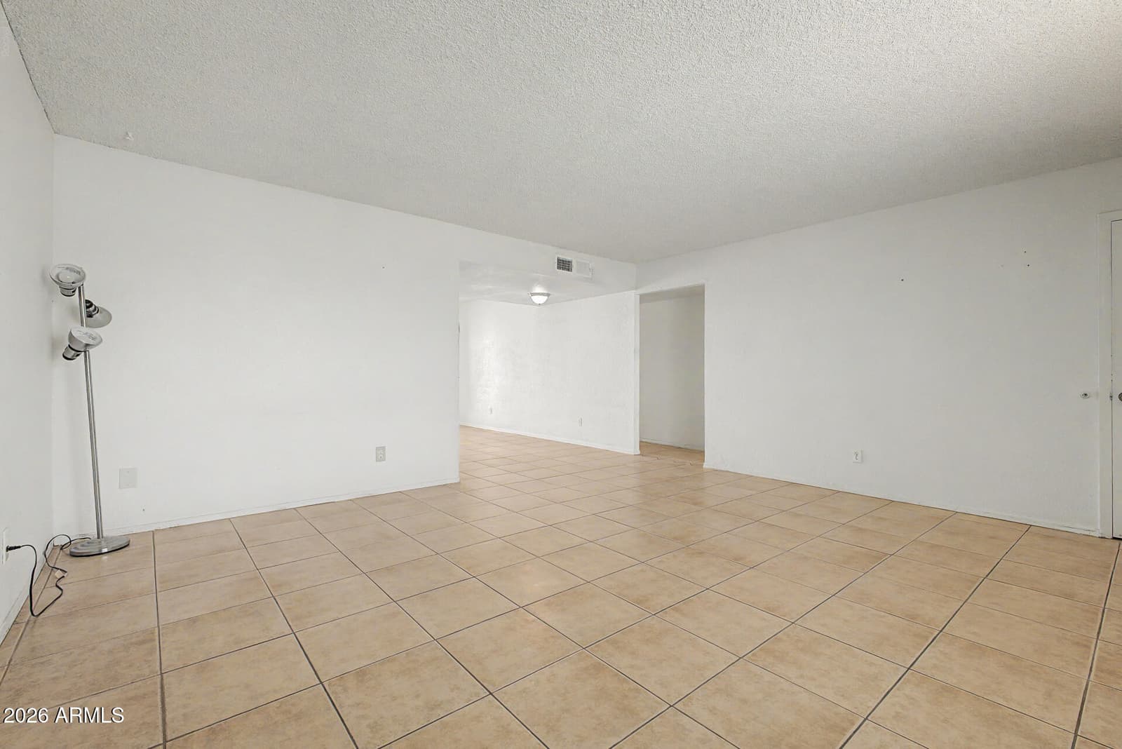 6001 N 31st Avenue, Phoenix, AZ 85017 — photo 8 of 32