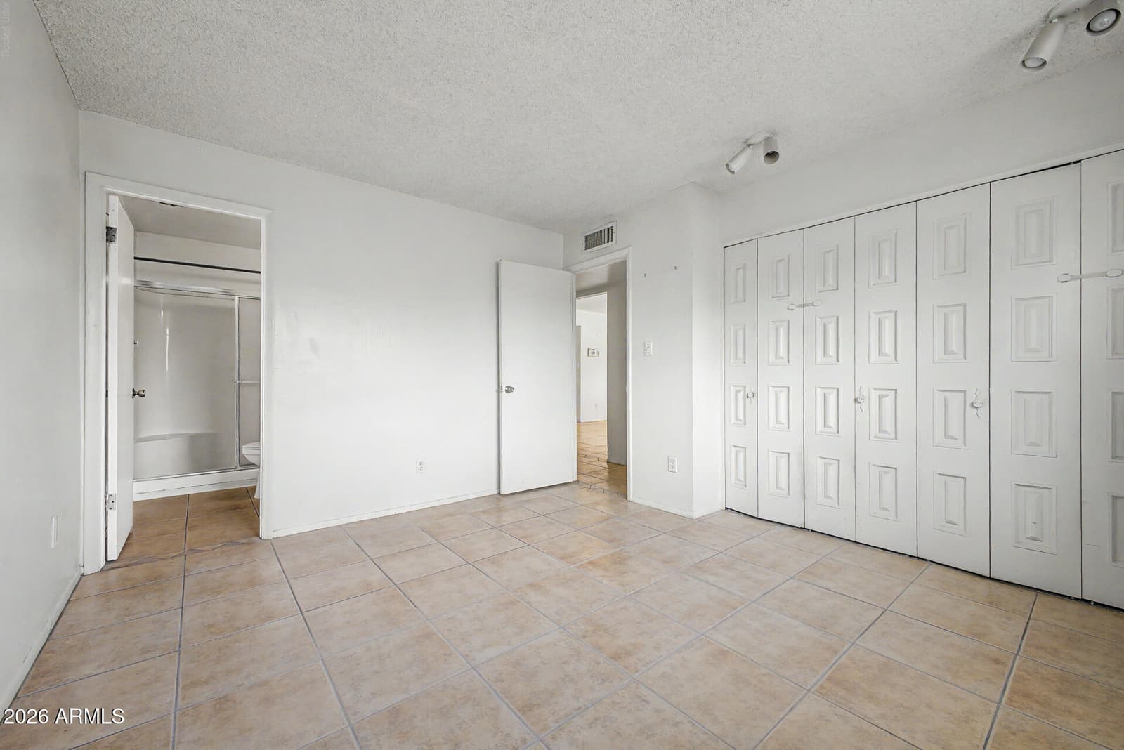 6001 N 31st Avenue, Phoenix, AZ 85017 — photo 15 of 32