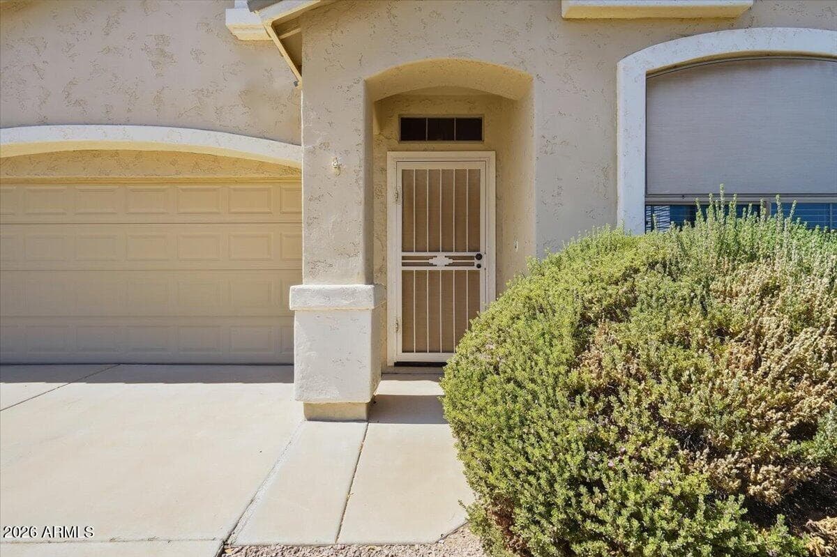 17320 N Thornberry Drive, Surprise, AZ 85374 — photo 9 of 46