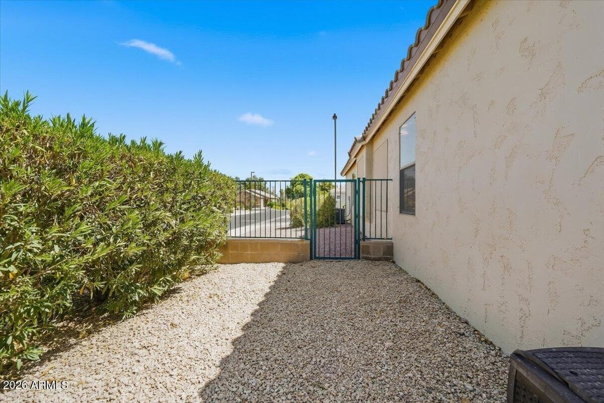 17320 N Thornberry Drive, Surprise, AZ 85374 — photo 37 of 46