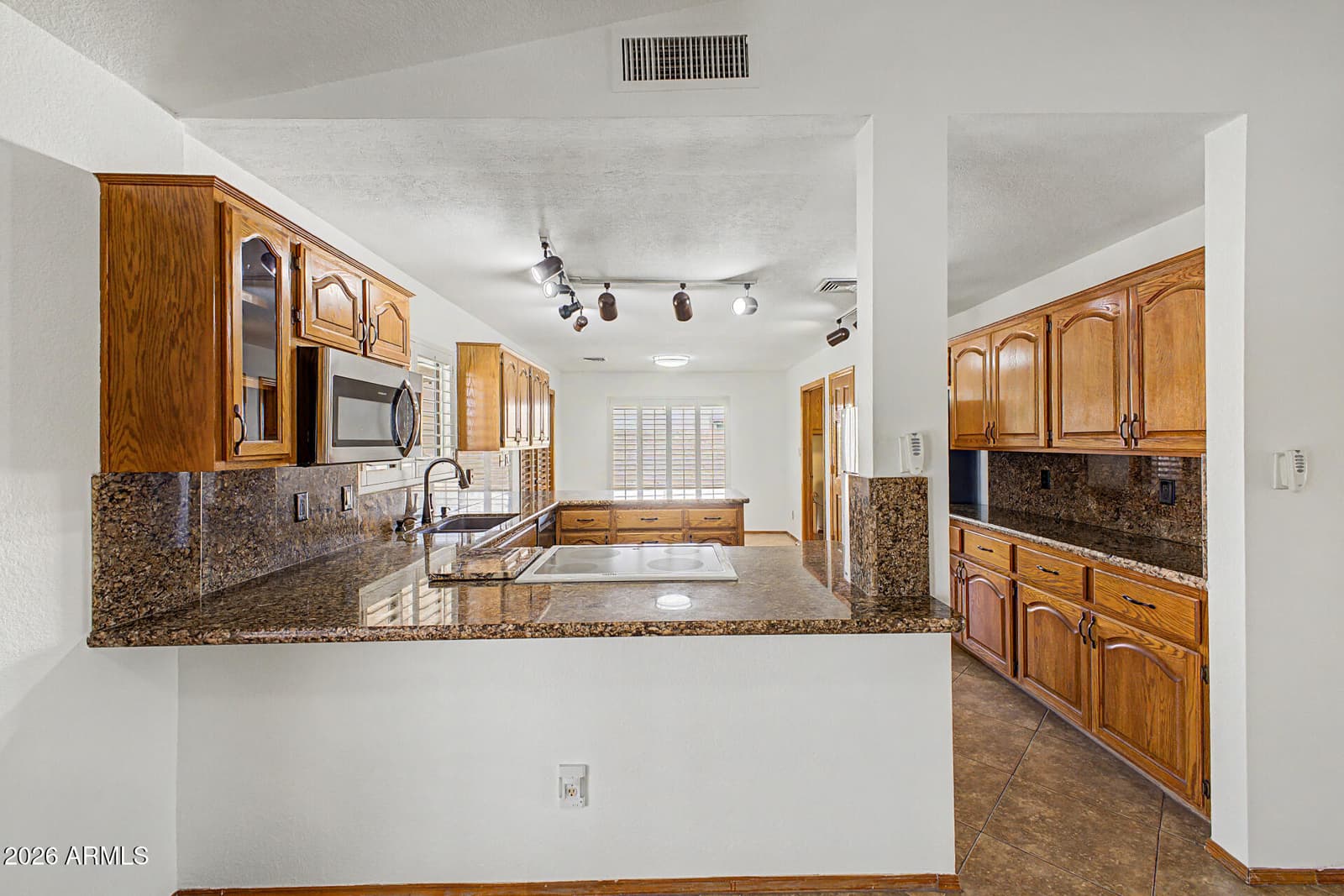 8122 S Palm Drive, Tempe, AZ 85284 — photo 12 of 43