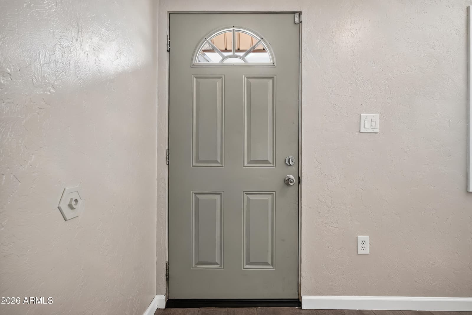 27 W James Place, Sierra Vista, AZ 85635 — photo 5 of 34
