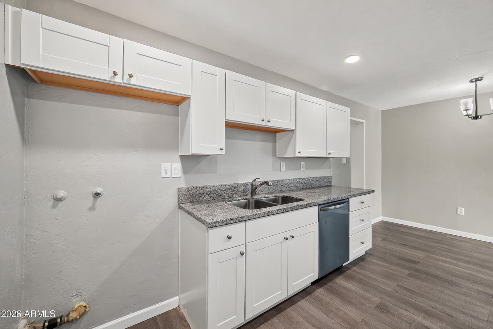 27 W James Place, Sierra Vista, AZ 85635 — photo 11 of 34