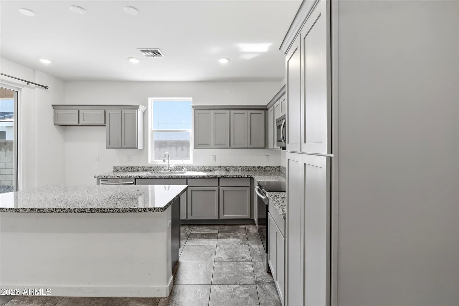 1925 W 22nd Avenue, Apache Junction, AZ 85120 — photo 10 of 25