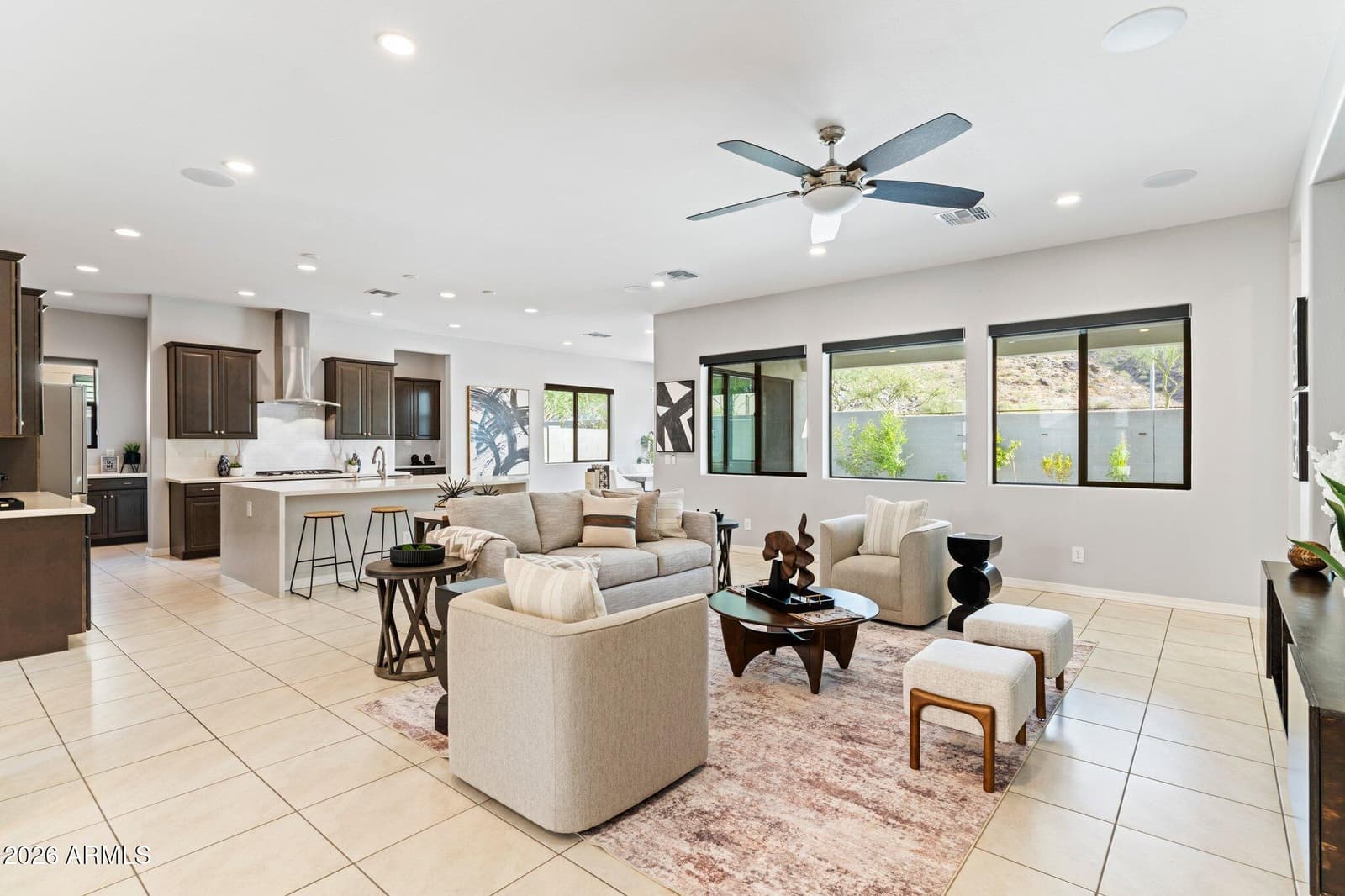 719 E Summerside Road, Phoenix, AZ 85042 — photo 14 of 39