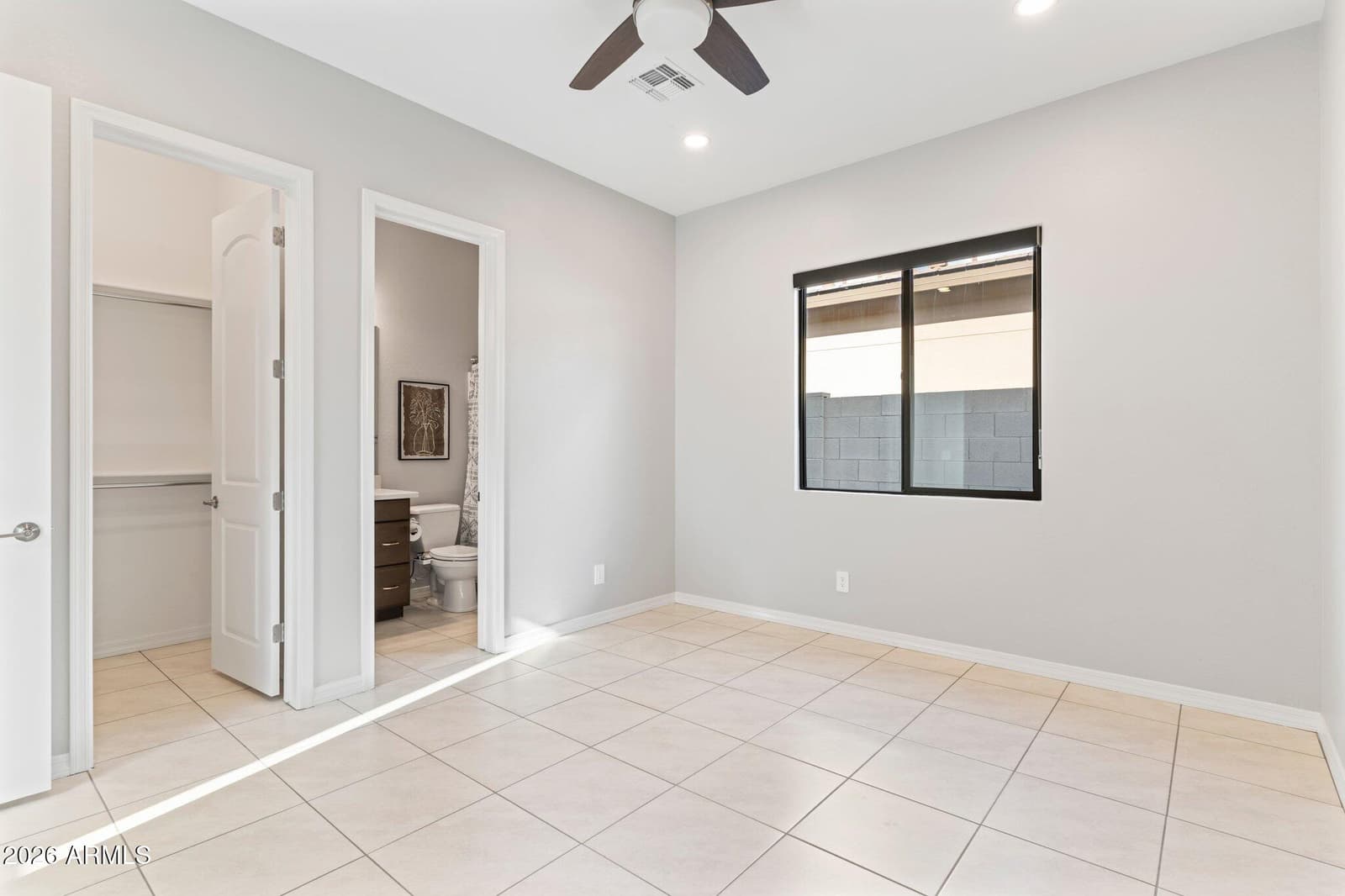 719 E Summerside Road, Phoenix, AZ 85042 — photo 22 of 39