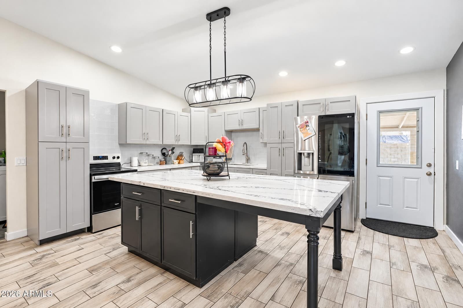 7139 W Earll Drive, Phoenix, AZ 85033 — photo 11 of 43