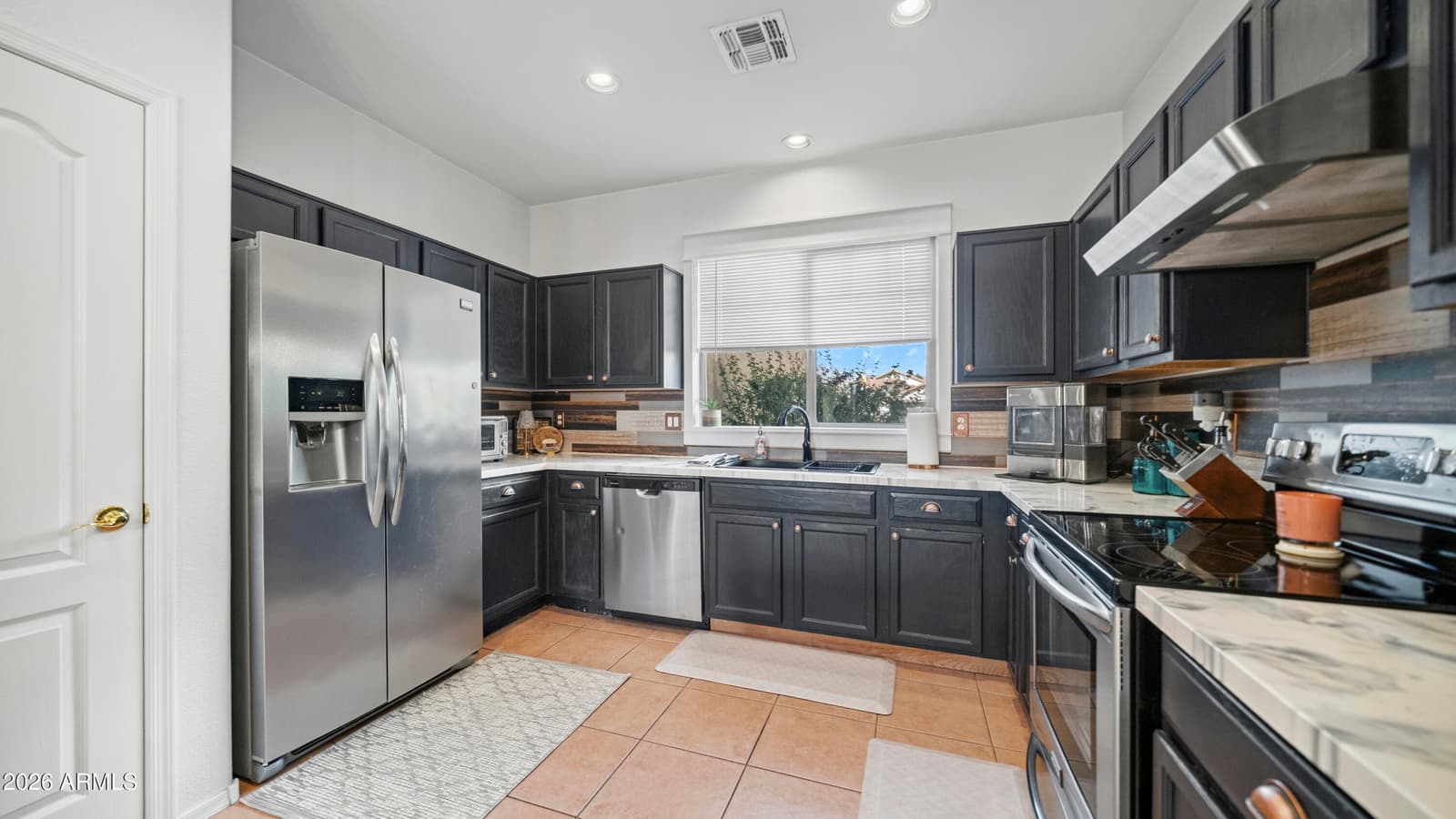 10553 E Tortilla Creek Court, Gold Canyon, AZ 85118 — photo 9 of 27