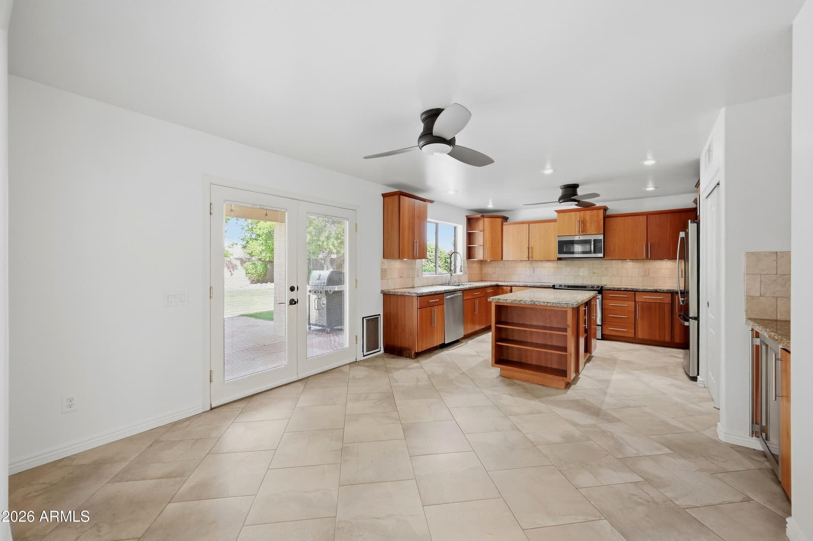 1054 E Golden Court, Chandler, AZ 85225 — photo 5 of 61