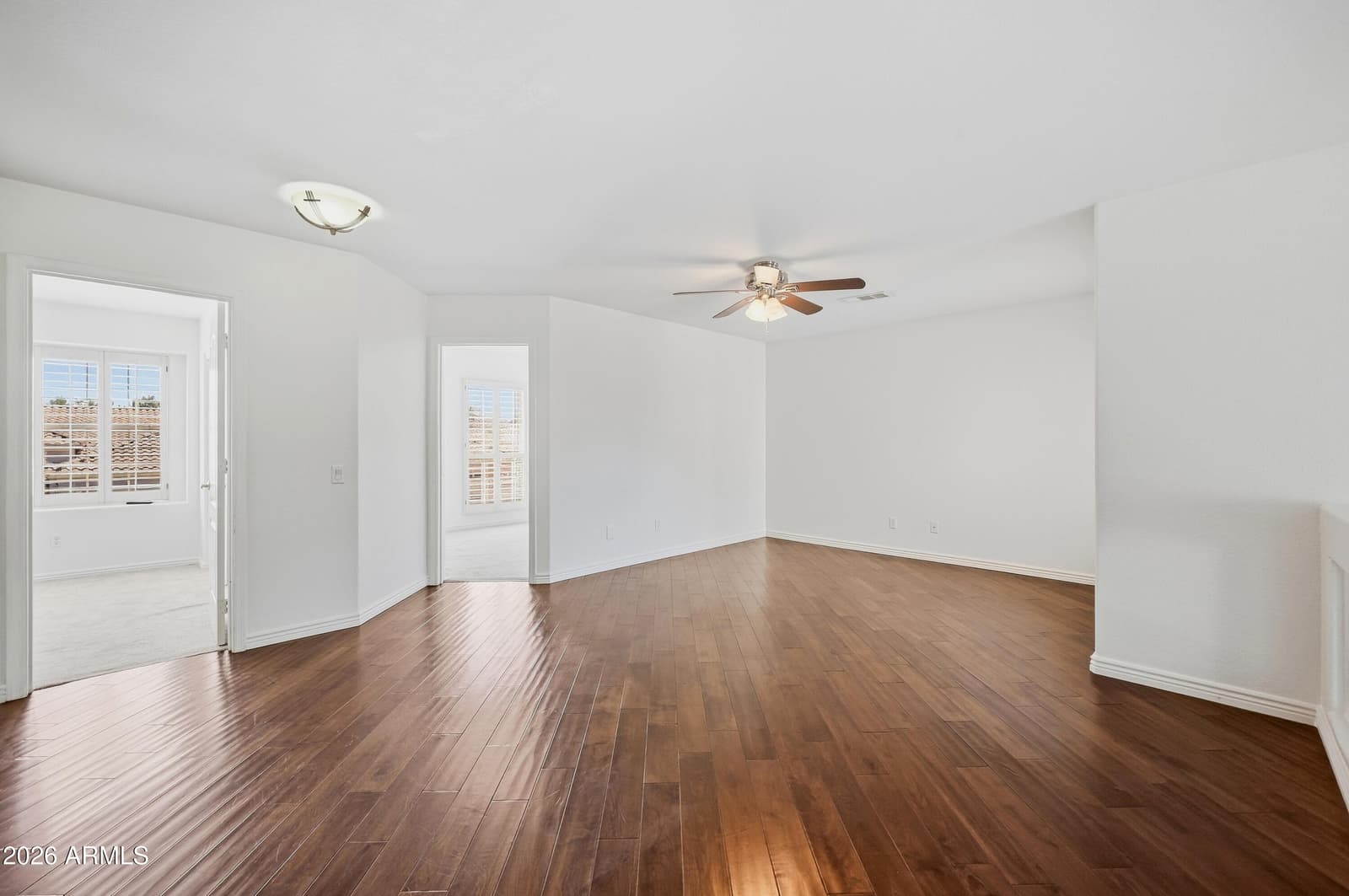 1054 E Golden Court, Chandler, AZ 85225 — photo 11 of 61