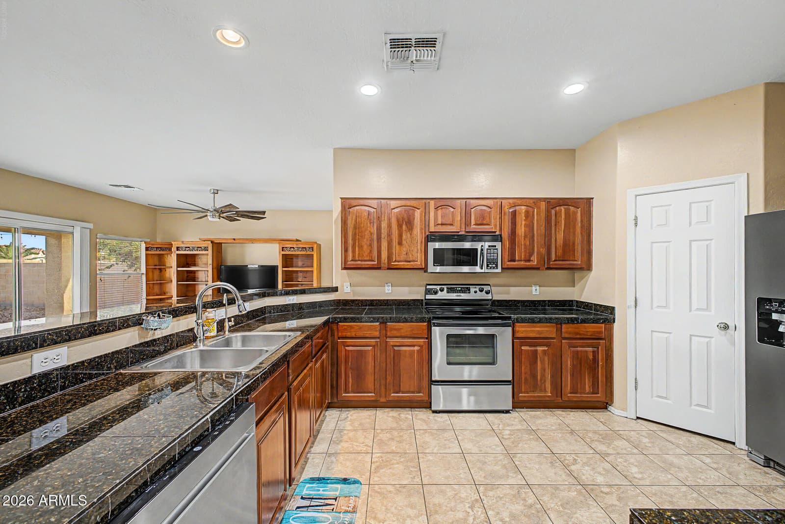 31457 N Candlewood Drive, San Tan Valley, AZ 85143 — photo 7 of 26