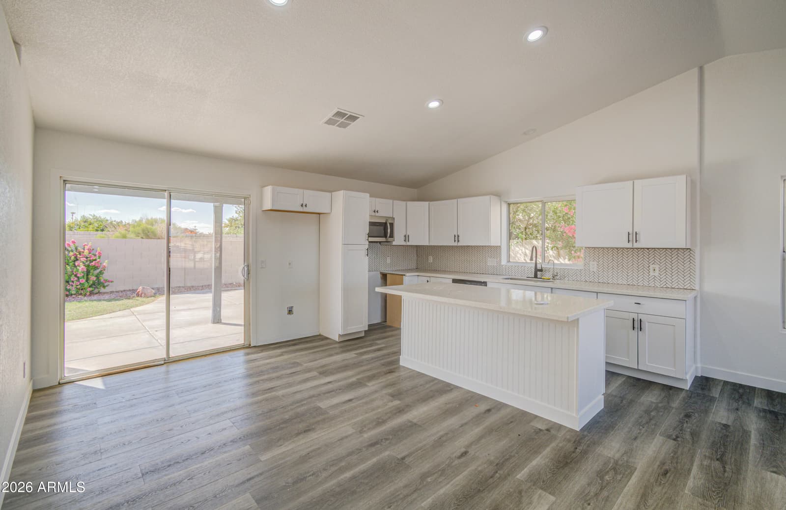 18140 N 92nd Lane, Peoria, AZ 85382 — photo 10 of 40