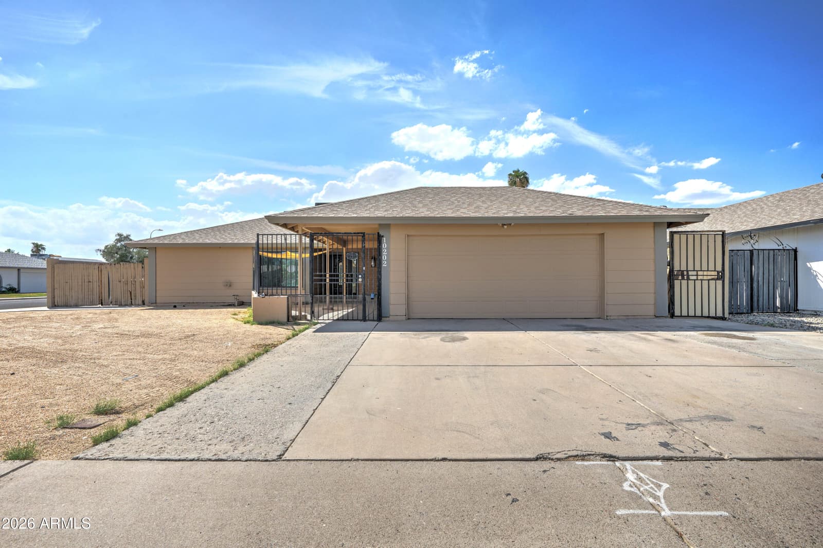 10202 N 45th Avenue, Glendale, AZ 85302 — photo 1 of 34
