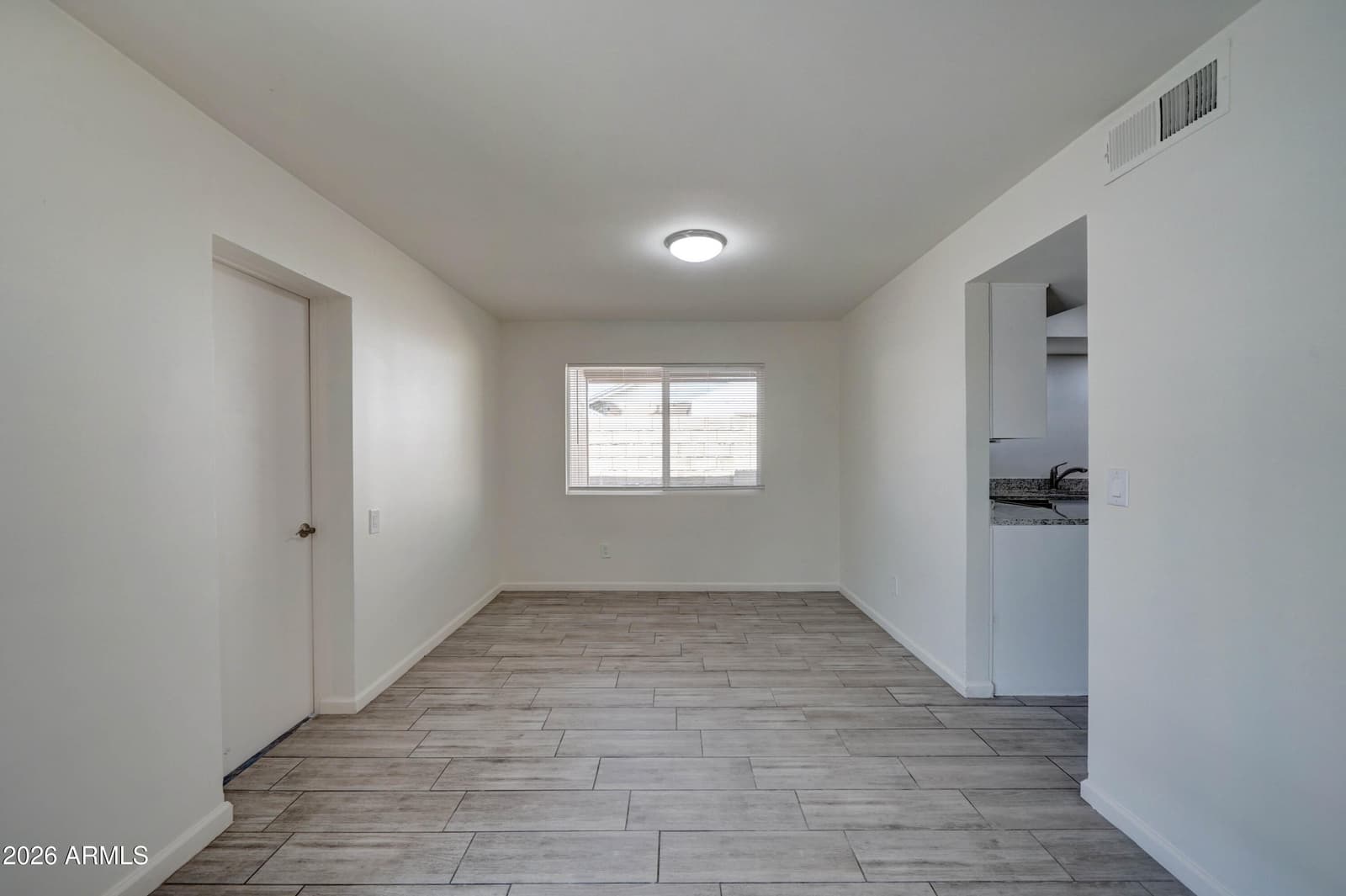 10202 N 45th Avenue, Glendale, AZ 85302 — photo 5 of 34