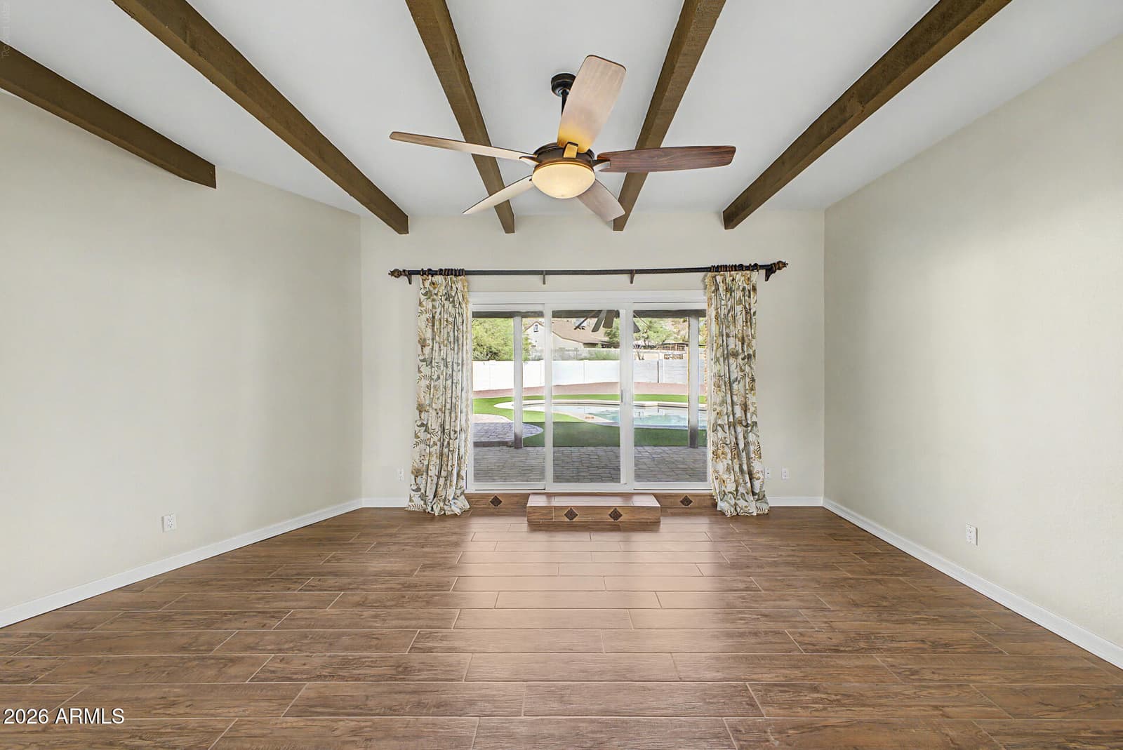 10212 S 44th Way, Phoenix, AZ 85044 — photo 4 of 33
