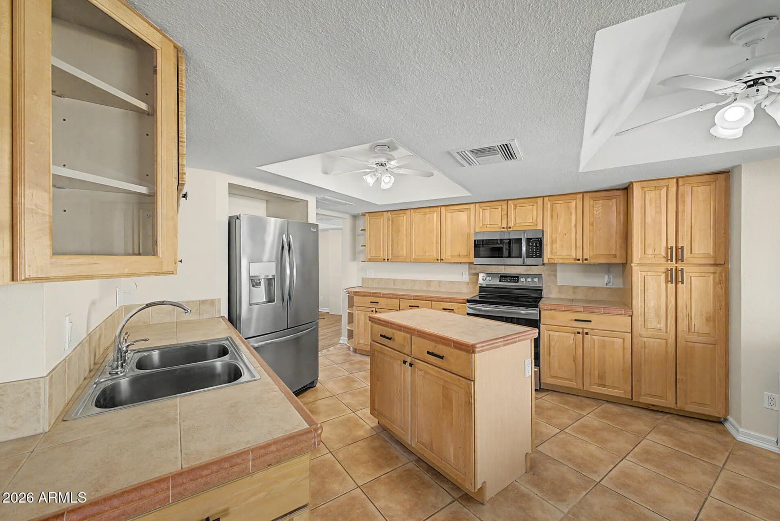 10212 S 44th Way, Phoenix, AZ 85044 — photo 15 of 33