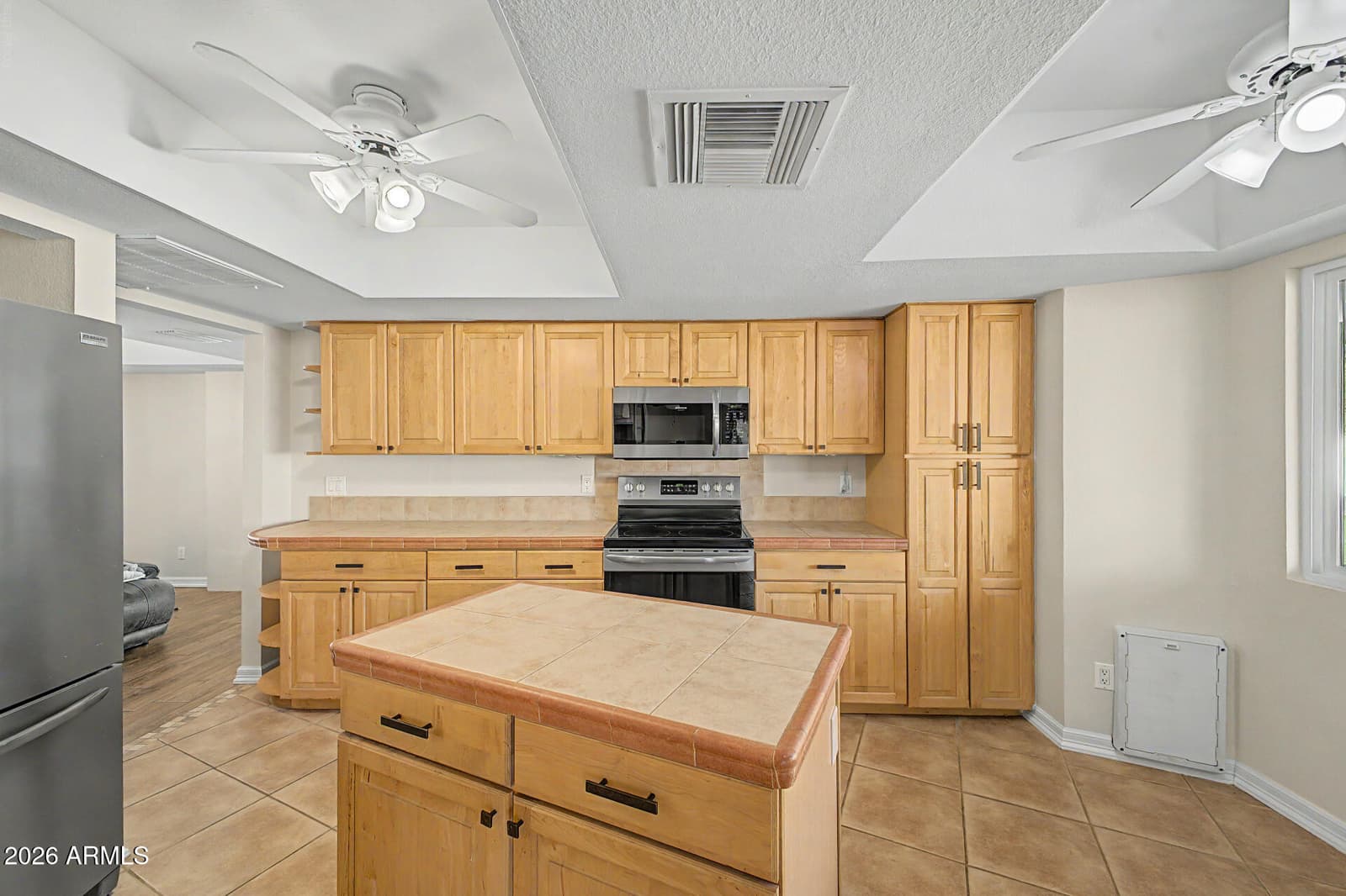 10212 S 44th Way, Phoenix, AZ 85044 — photo 16 of 33