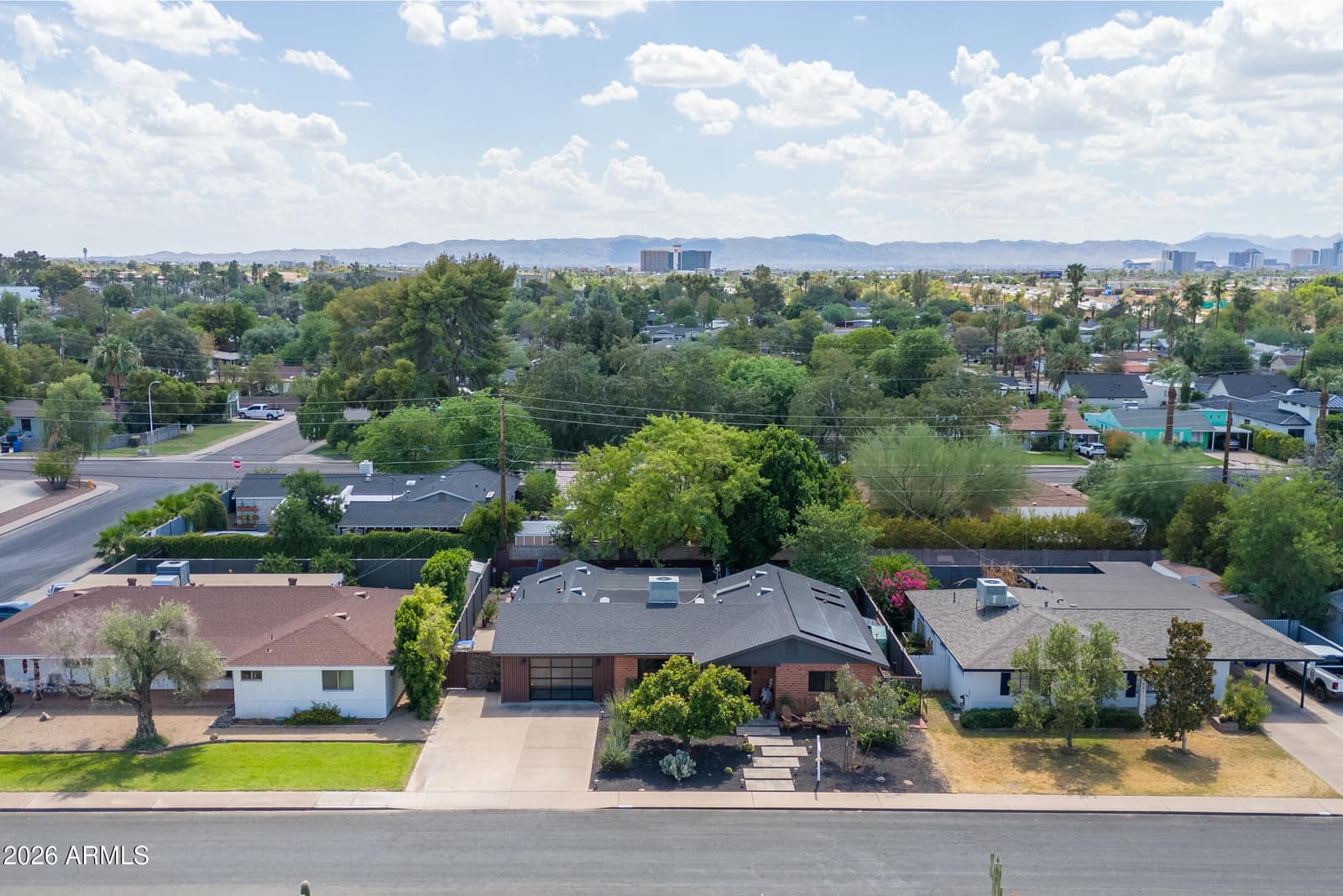 1837 E Minnezona Avenue, Phoenix, AZ 85016 — photo 12 of 69