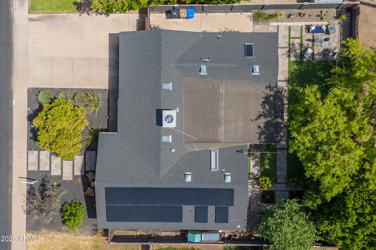1837 E Minnezona Avenue, Phoenix, AZ 85016 — photo 13 of 69