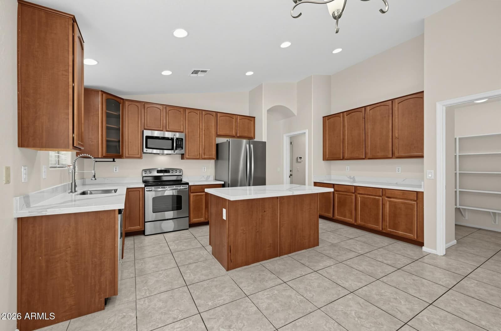 7156 W Flynn Lane, Glendale, AZ 85303 — photo 7 of 26