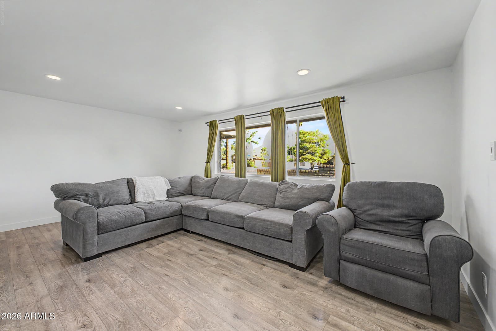 1103 E Watson Drive, Tempe, AZ 85283 — photo 4 of 32