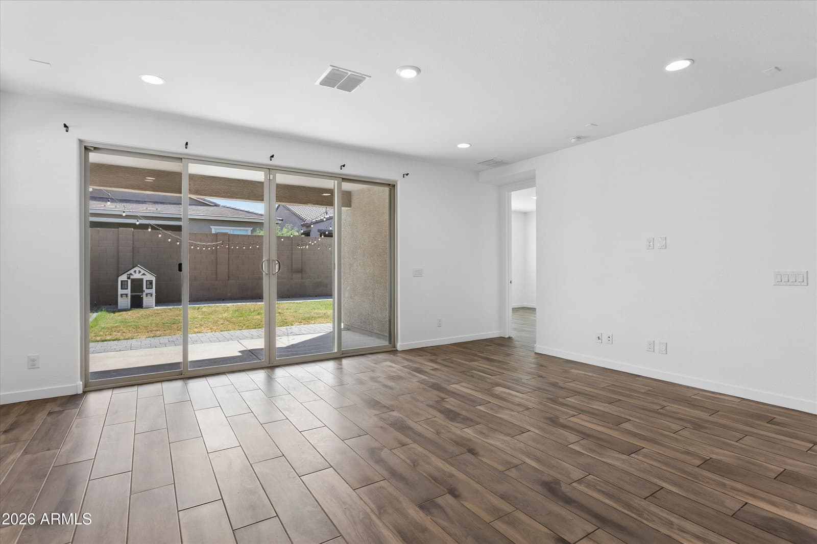 2531 W Hidalgo Avenue, Phoenix, AZ 85041 — photo 13 of 40